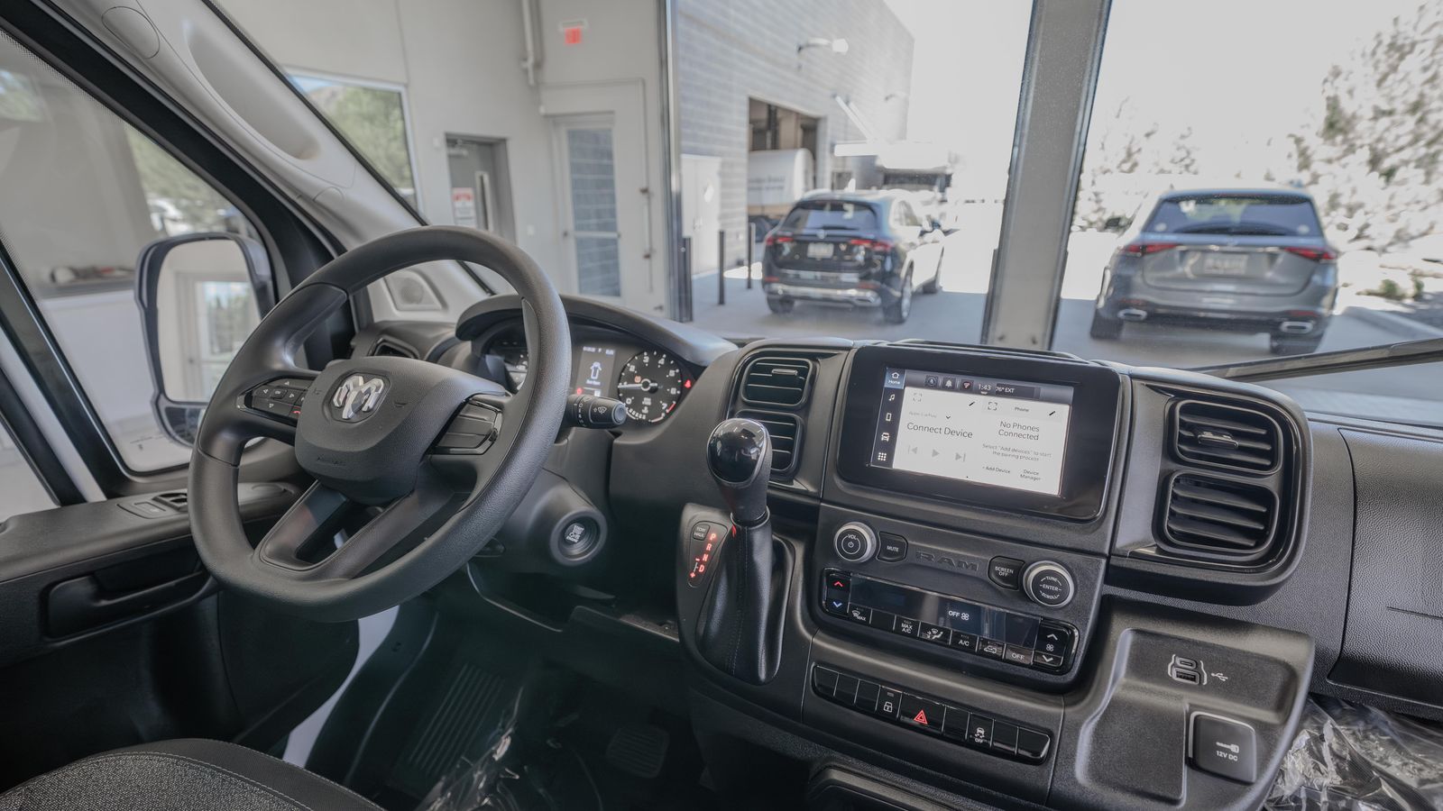 2024 Ram ProMaster 3500 High Roof — full photo 19 of 36