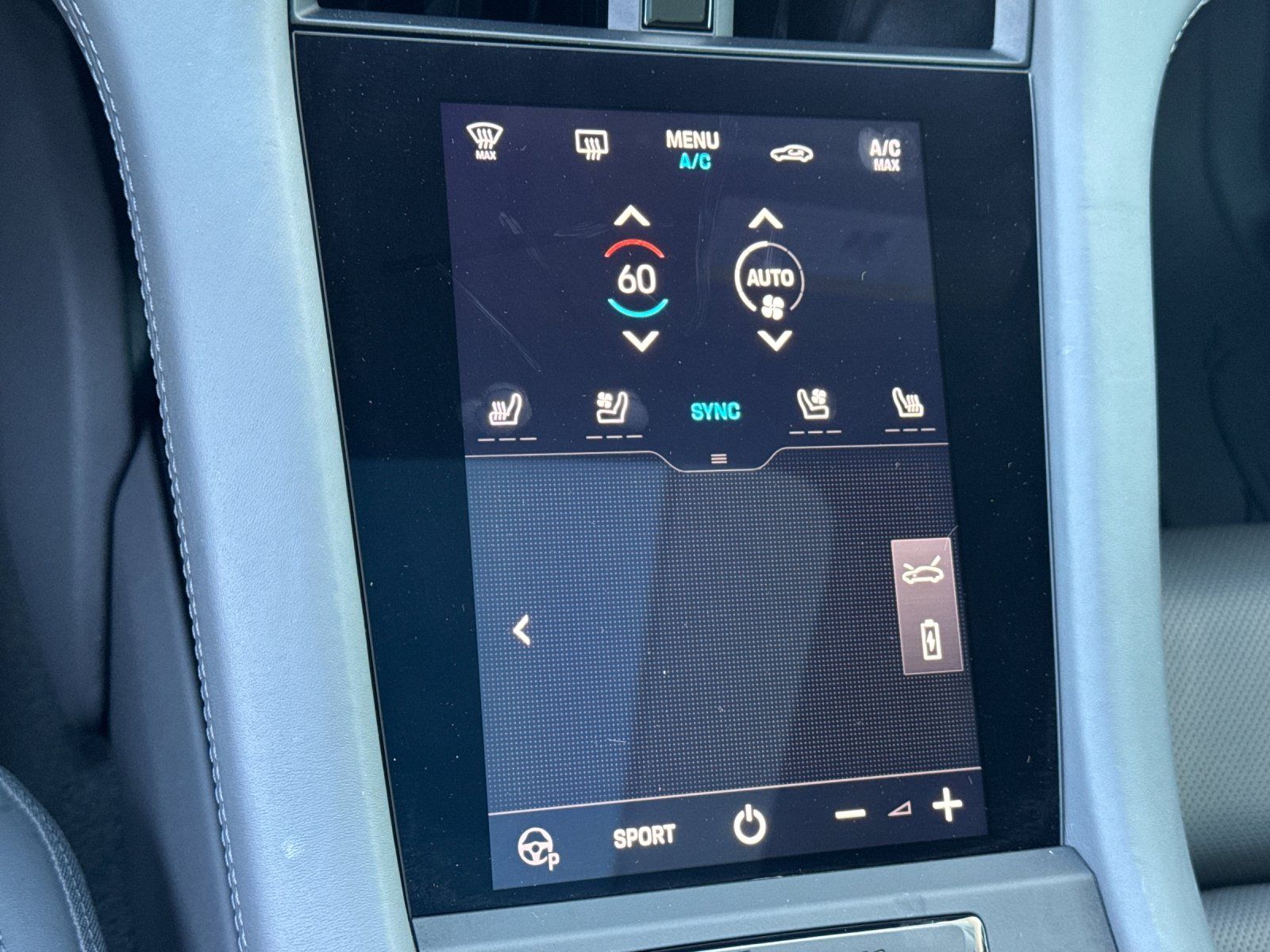 2024 Porsche Taycan 4S — full photo 21 of 29