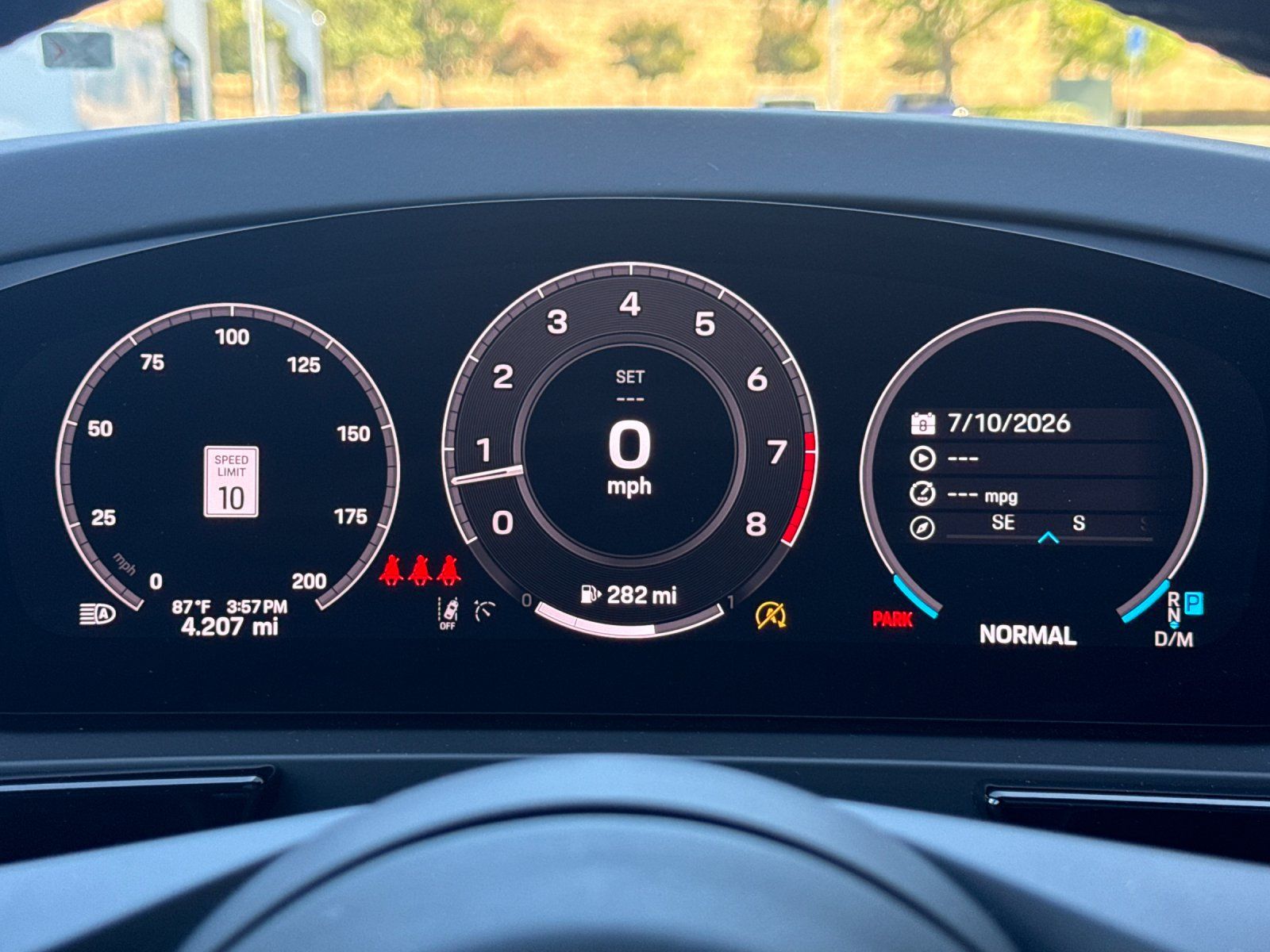 2026 Porsche Cayenne Coupe S — full photo 24 of 28
