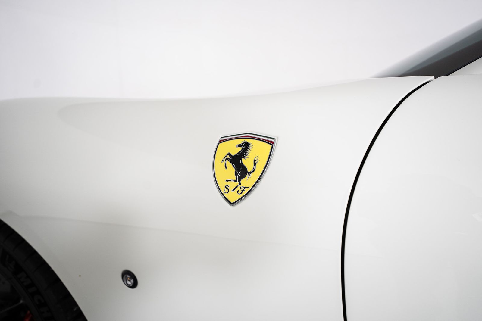 2025 Ferrari Roma Spider — foto completa 10 de 51
