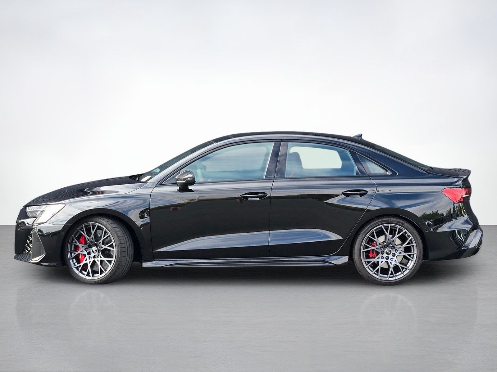 2025 Audi RS 3 2.5T — foto completa 3 de 45