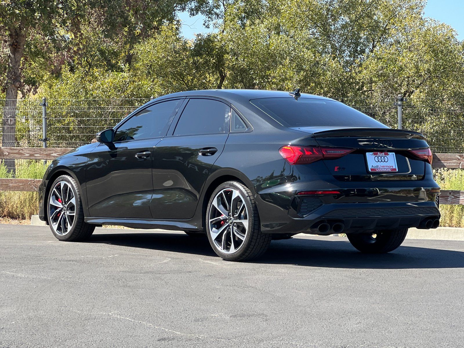 2024 Audi S3 2.0T Premium Plus — foto completa 4 de 28