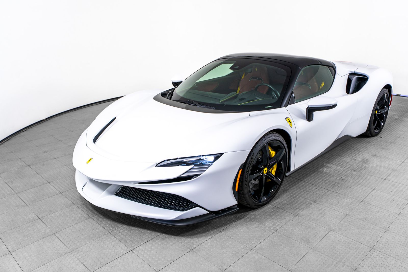 2024 Ferrari SF90 Spider — foto completa 14 de 51