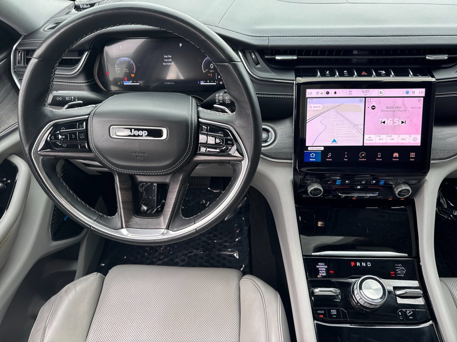 2021 Jeep Grand Cherokee L Overland — full photo 14 of 30