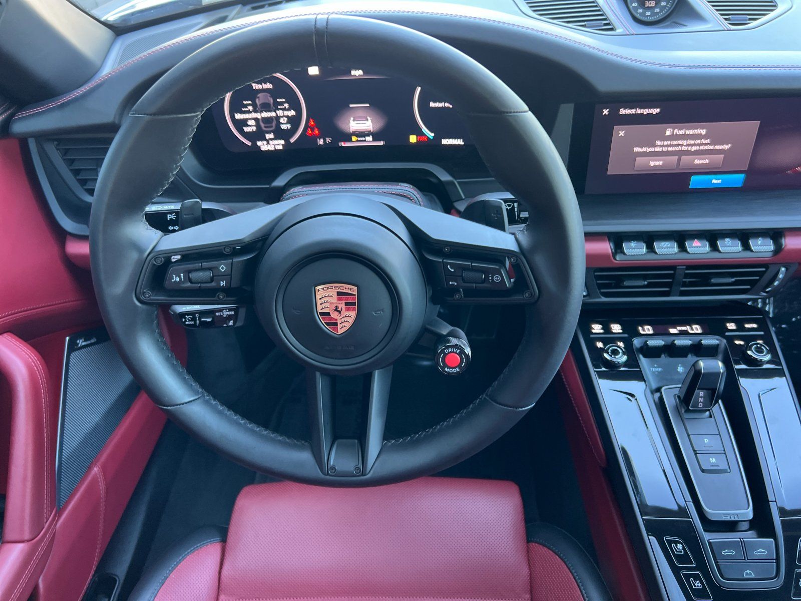 2025 Porsche 911 Carrera 4 GTS — foto completa 16 de 30
