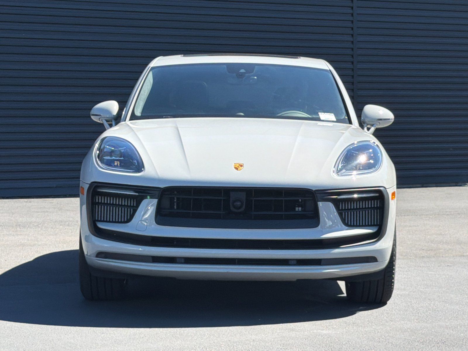 2023 Porsche Macan S — full photo 11 of 28