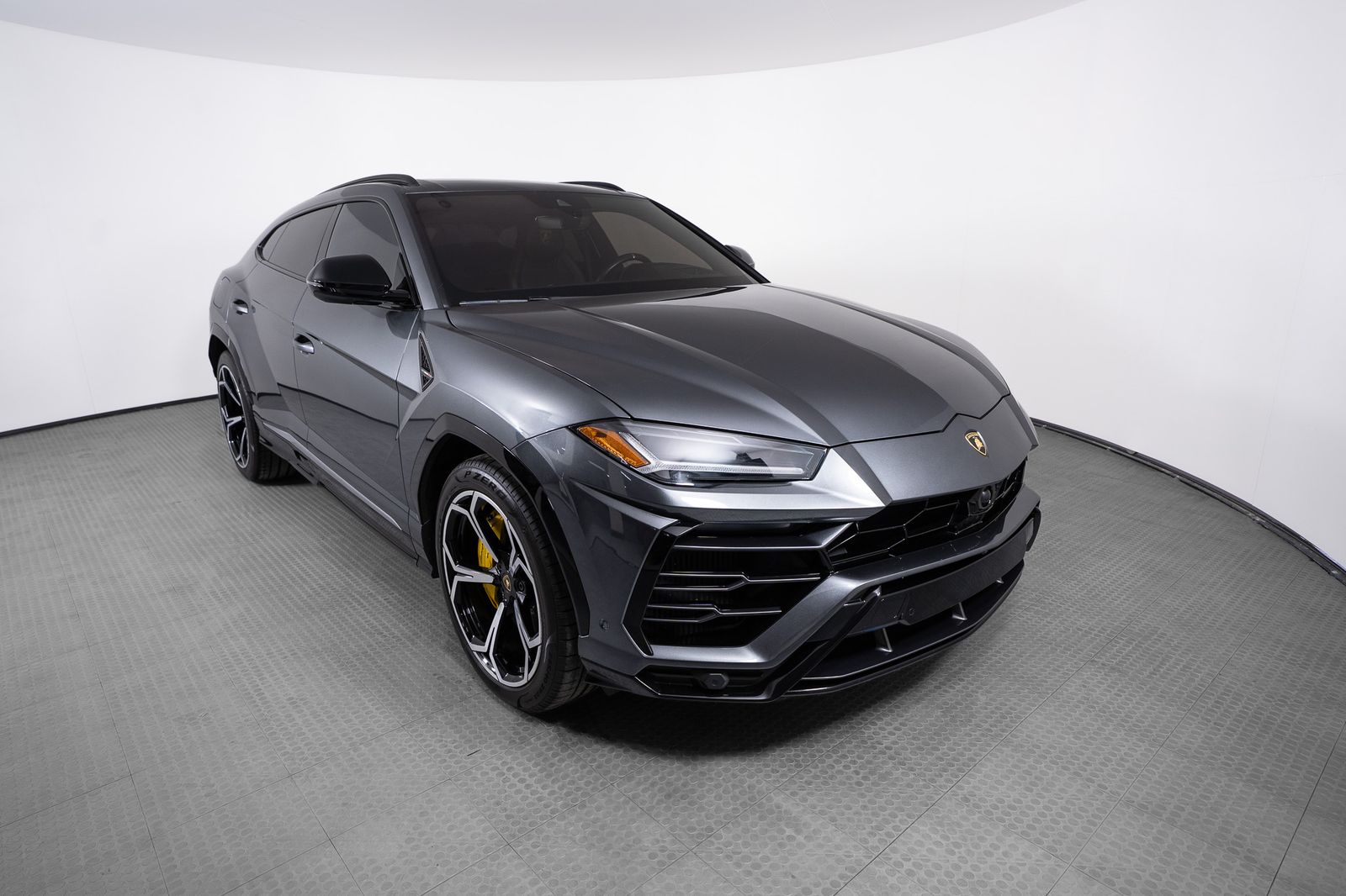 2020 Lamborghini Urus — foto completa 8 de 53