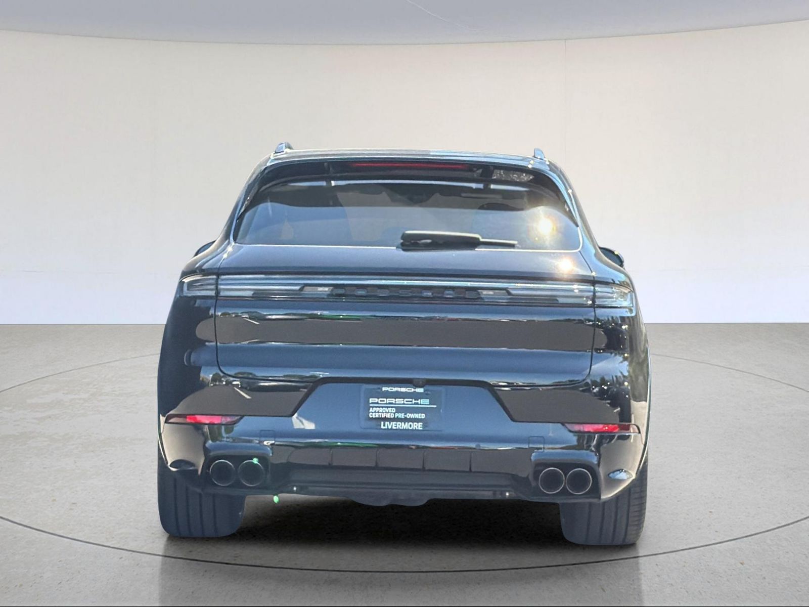 2026 Porsche Cayenne GTS — full photo 8 of 27
