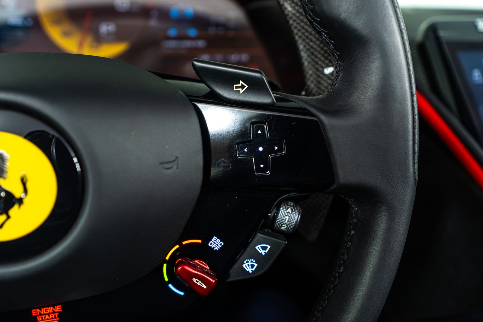 2025 Ferrari Roma Spider — foto completa 31 de 41