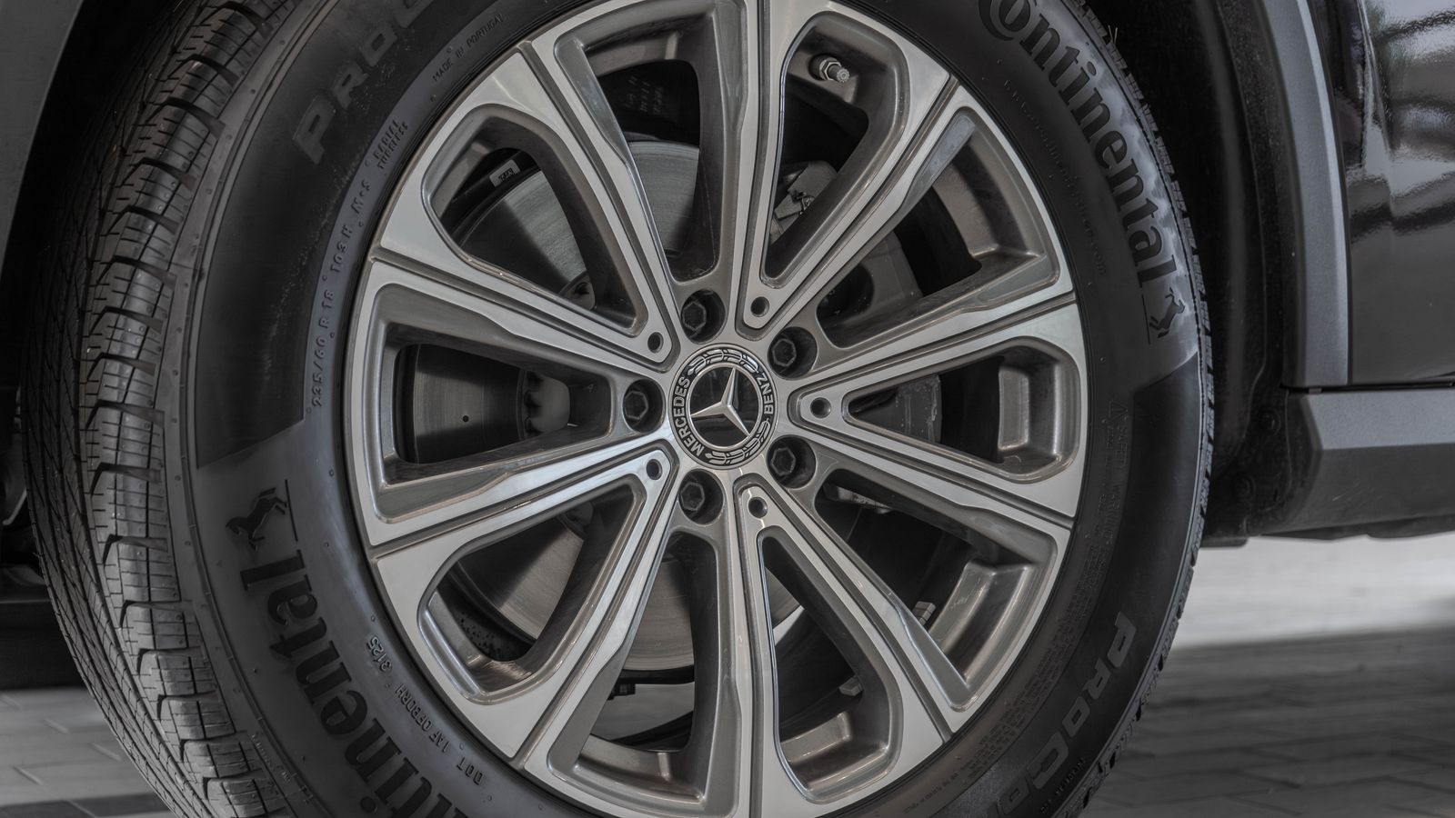 2026 Mercedes-Benz GLC GLC 300 — full photo 31 of 35