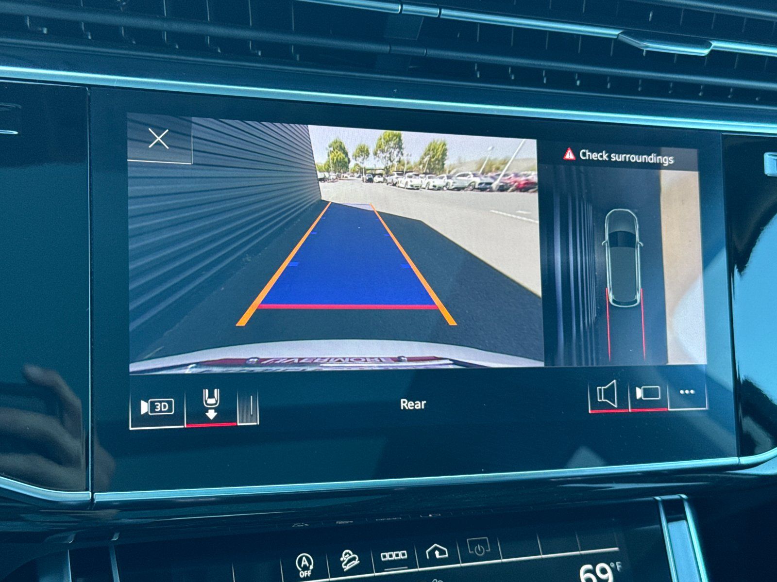 2023 Audi Q7 45 Premium Plus — full photo 20 of 29