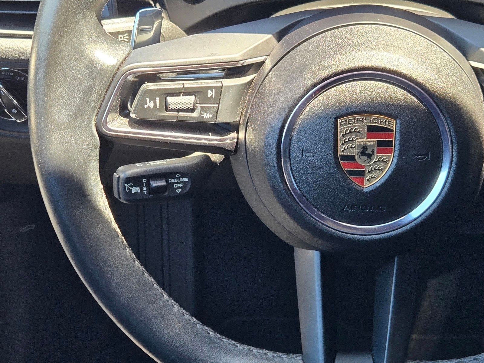 2025 Porsche Macan Base — foto completa 16 de 27