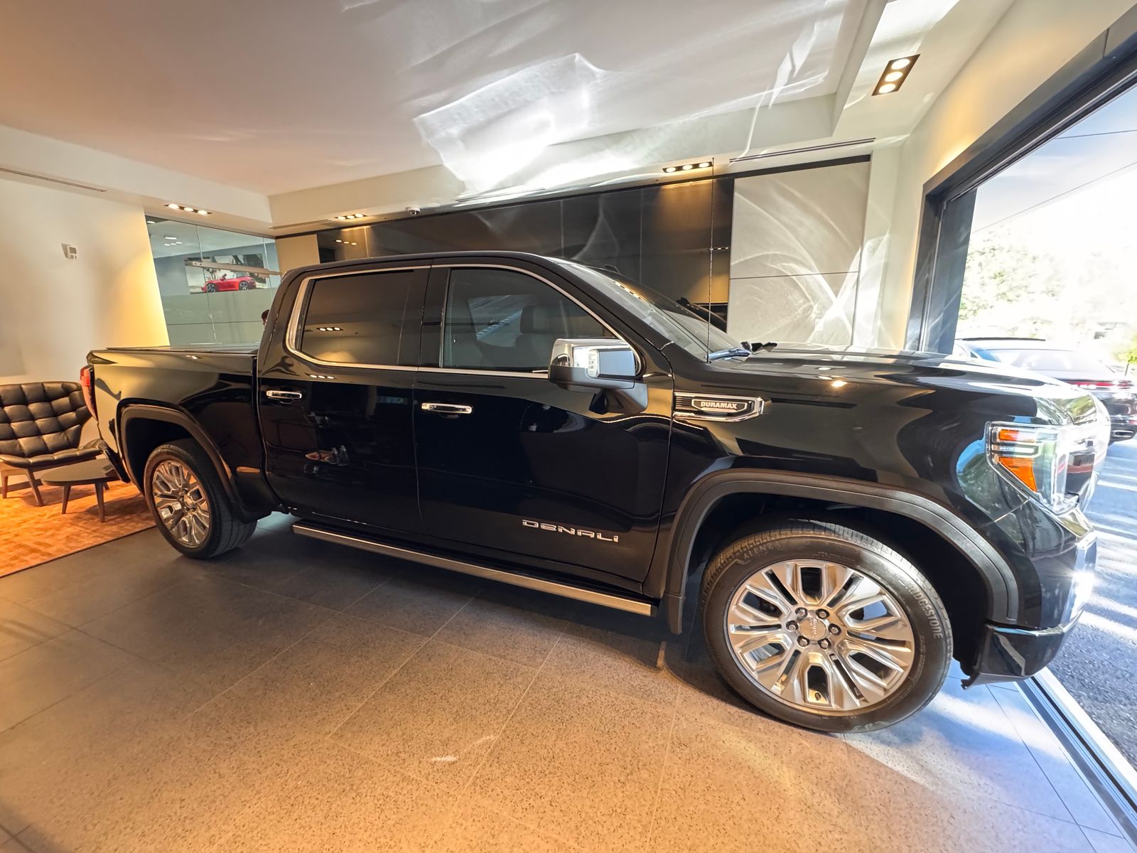 2021 GMC Sierra 1500 Denali — foto completa 4 de 10