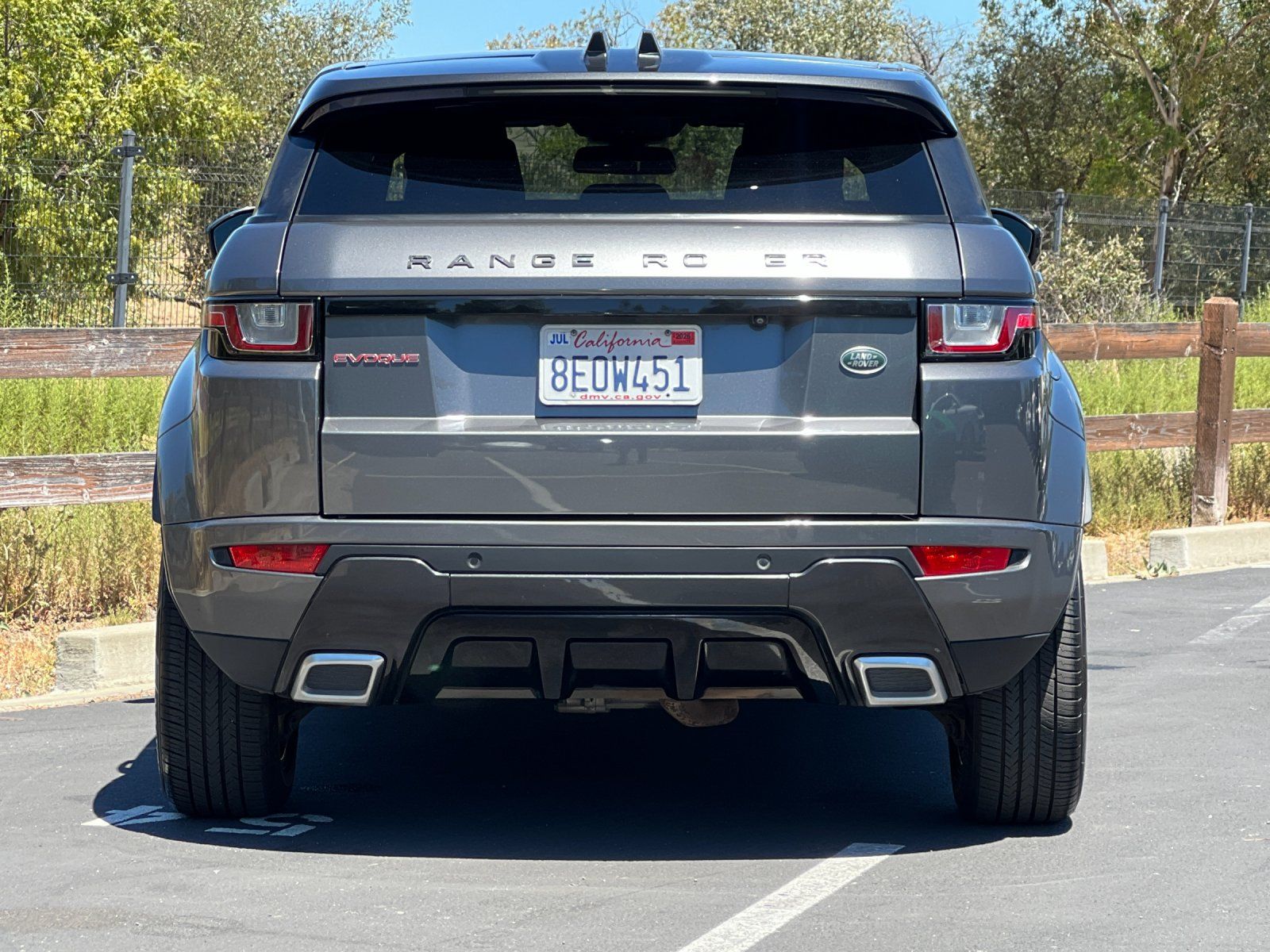 2018 Land Rover Range Rover Evoque Landmark Edition — full photo 4 of 28