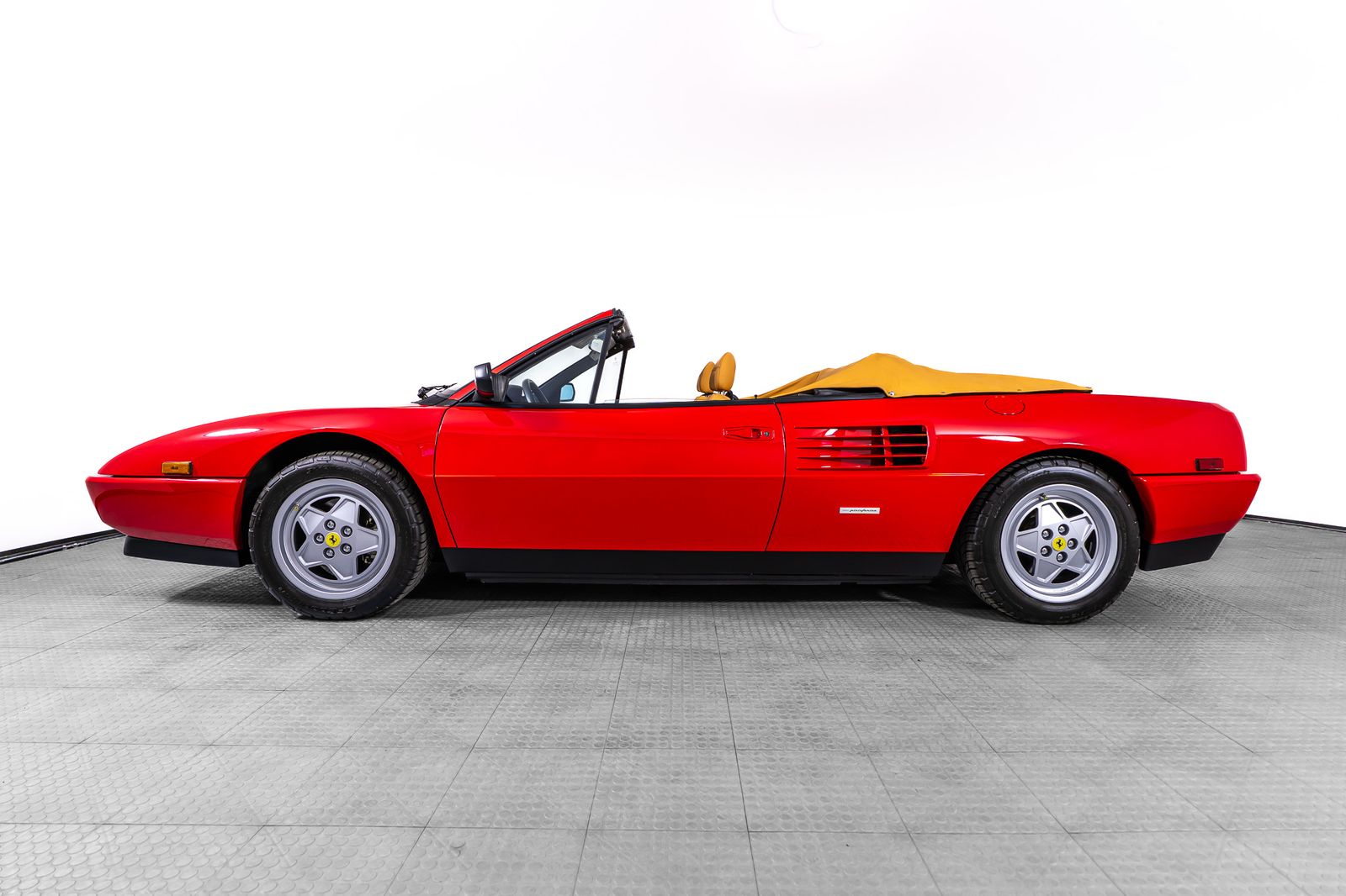 1992 Ferrari Mondial T — full photo 2 of 38