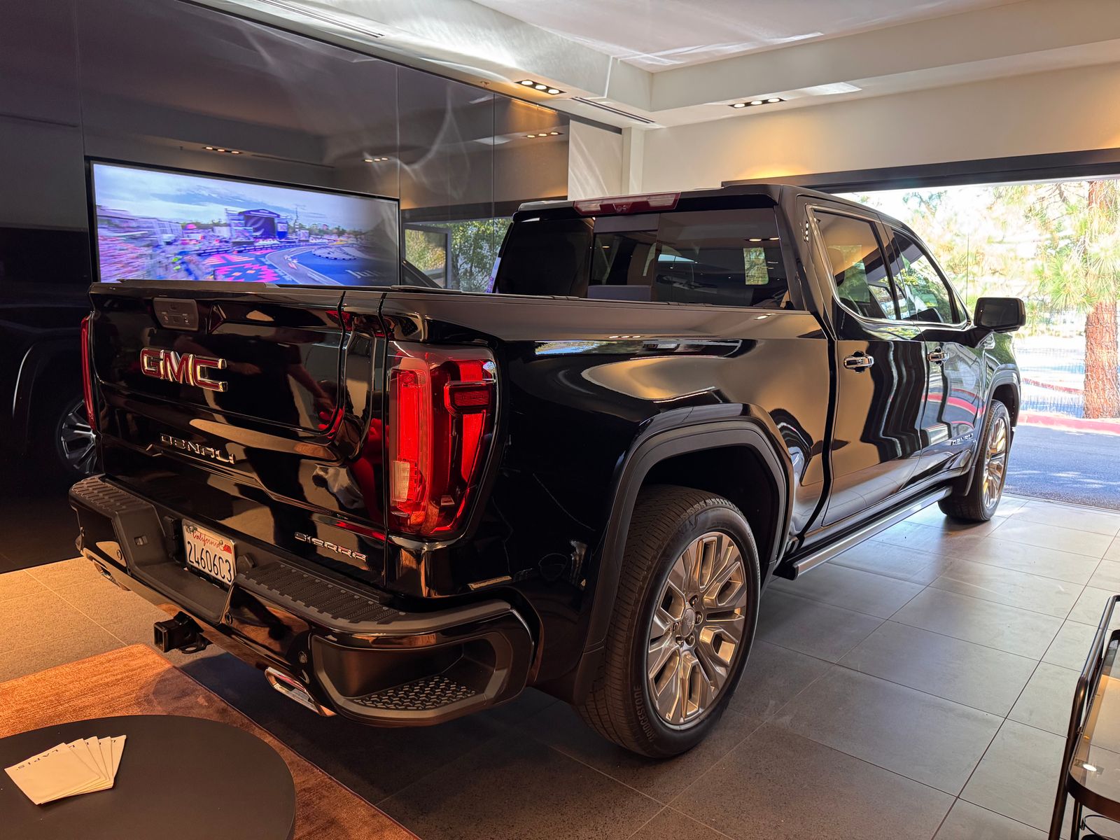 2021 GMC Sierra 1500 Denali — foto completa 5 de 10