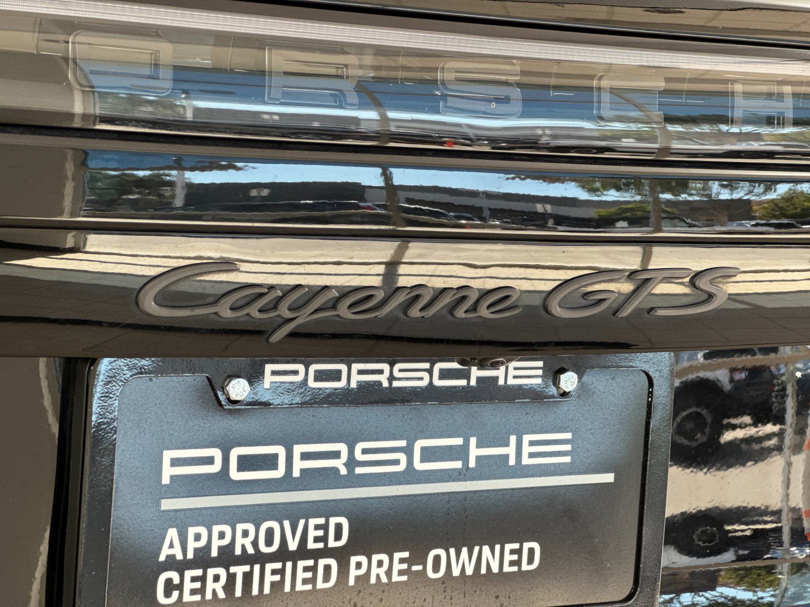2023 Porsche Cayenne GTS — full photo 29 of 30