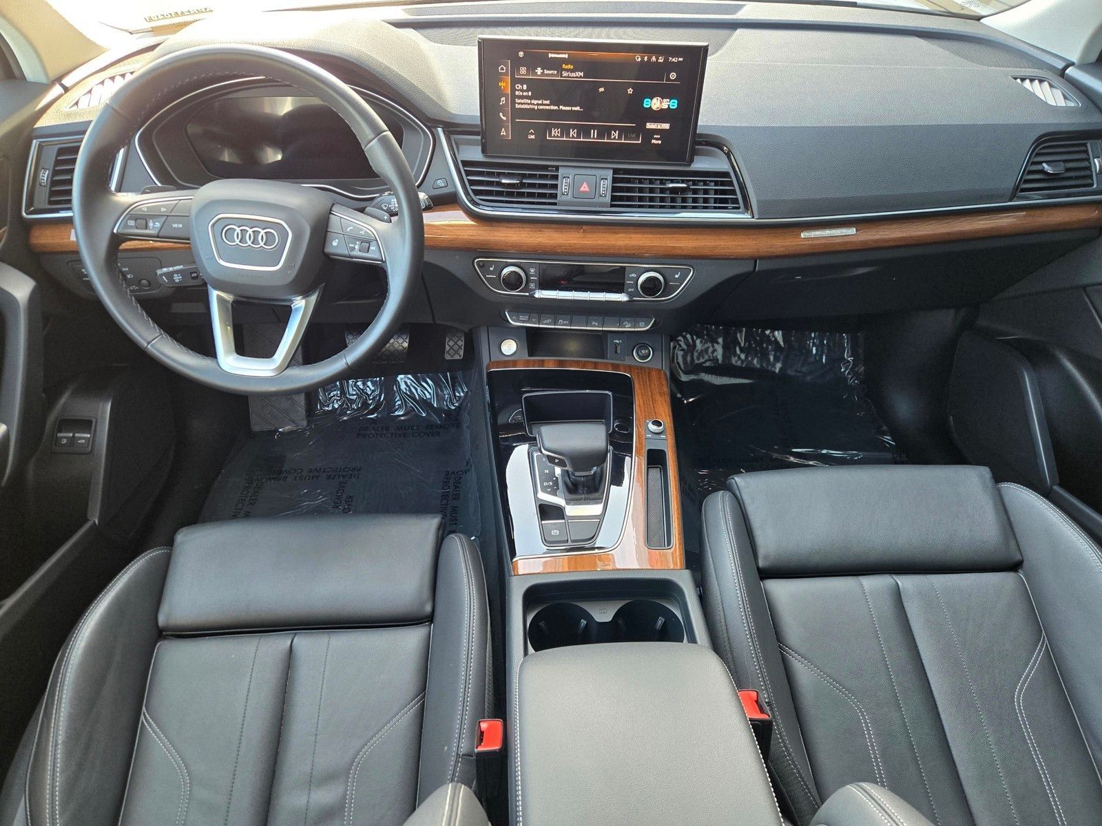 2024 Audi Q5 e 55 Premium — foto completa 12 de 45