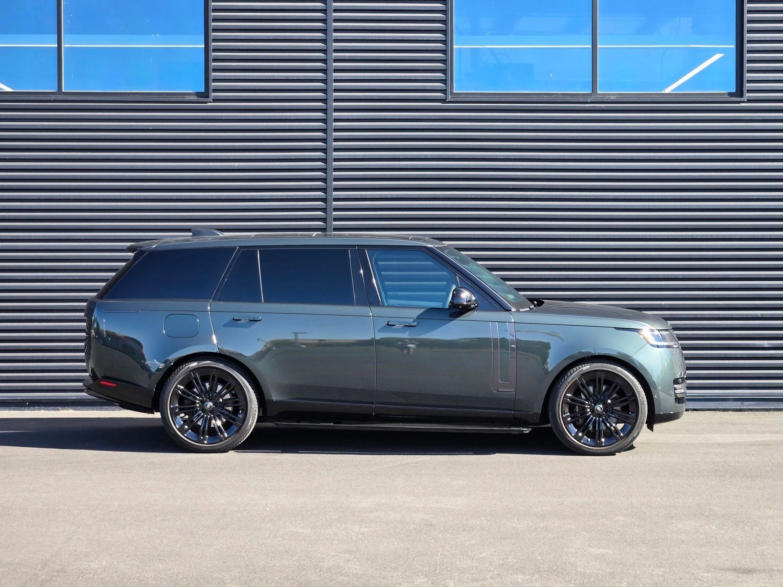 2024 Land Rover Range Rover Autobiography — full photo 7 of 45