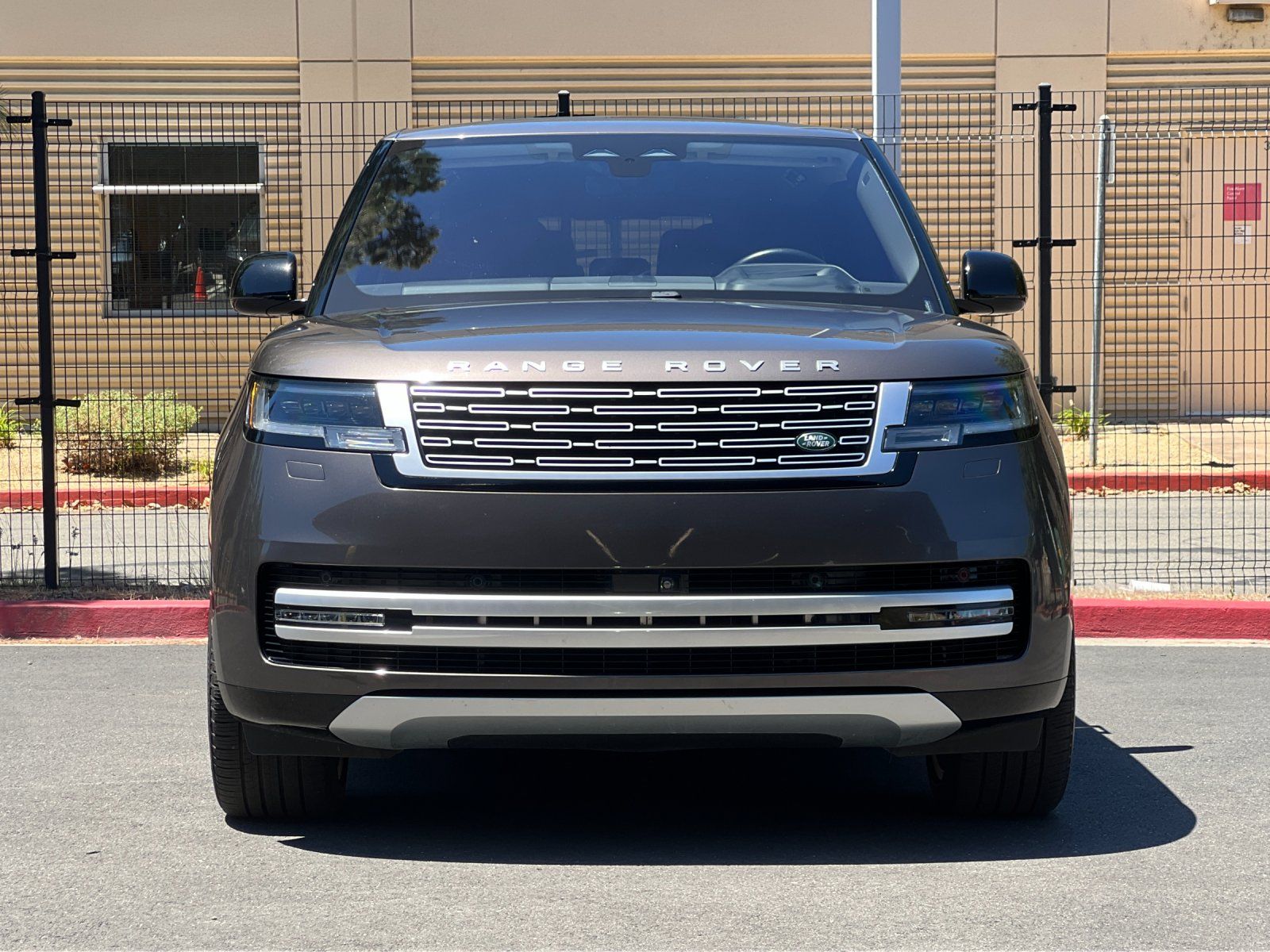 2023 Land Rover Range Rover Autobiography — full photo 8 of 29