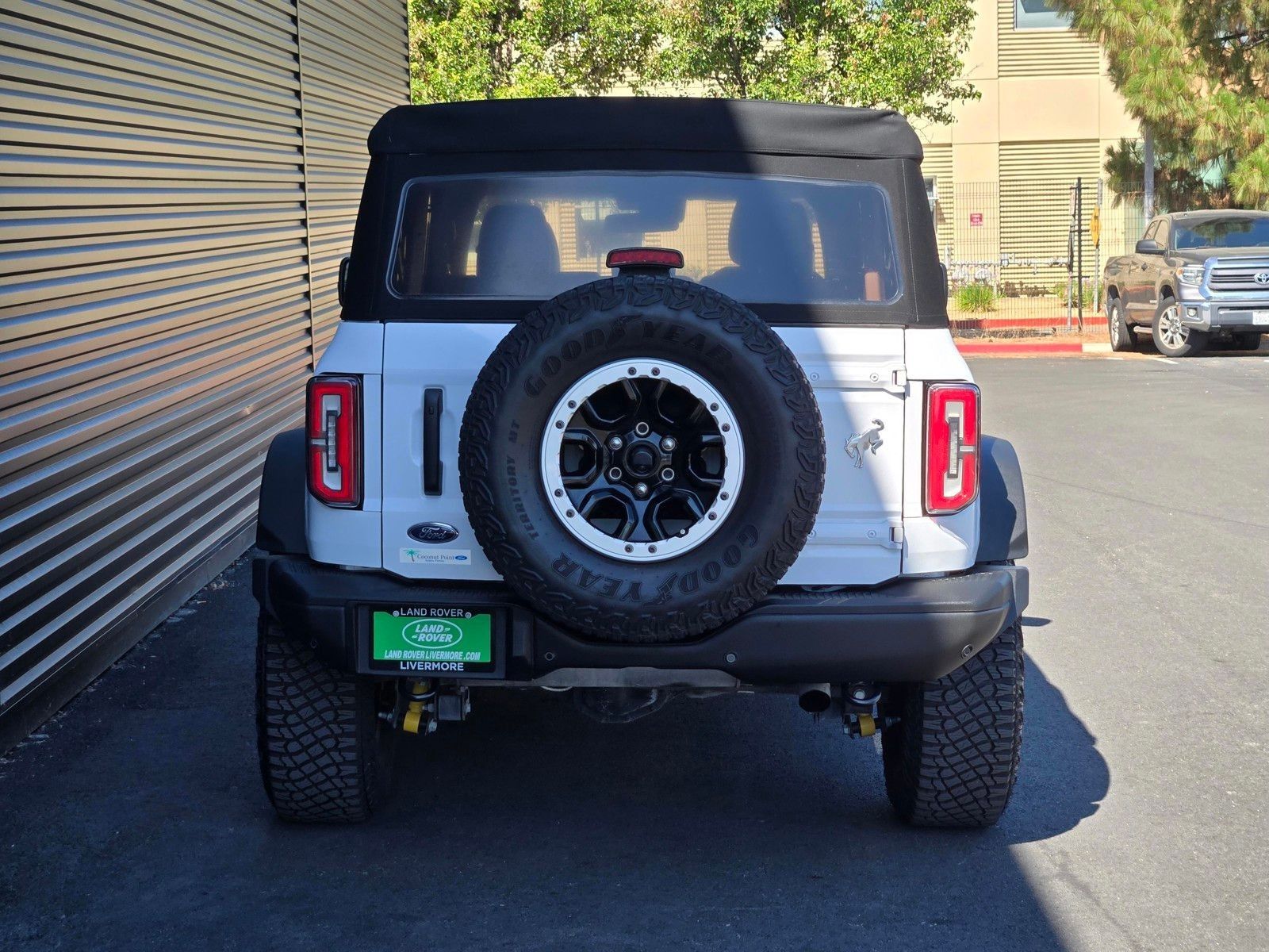 2023 Ford Bronco Badlands — full photo 5 of 45