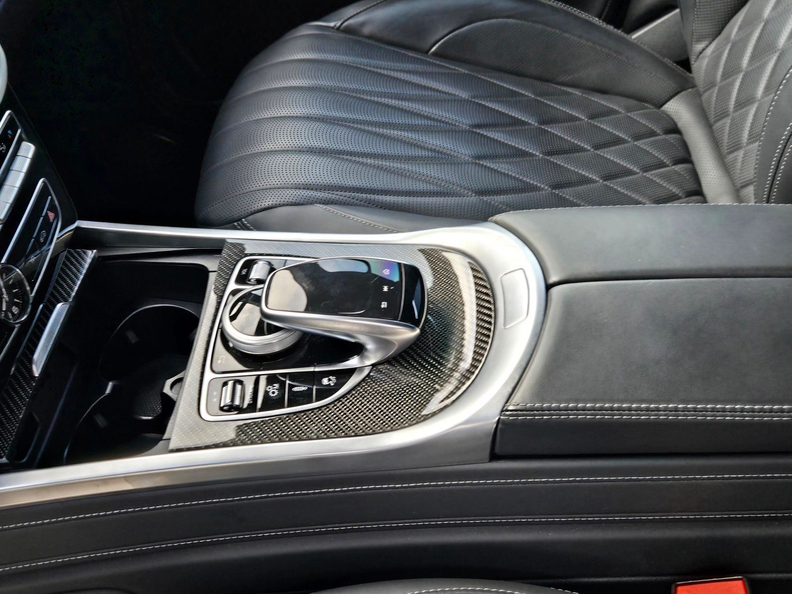 2022 Mercedes-Benz G-Class G 63 AMG® — foto completa 24 de 45