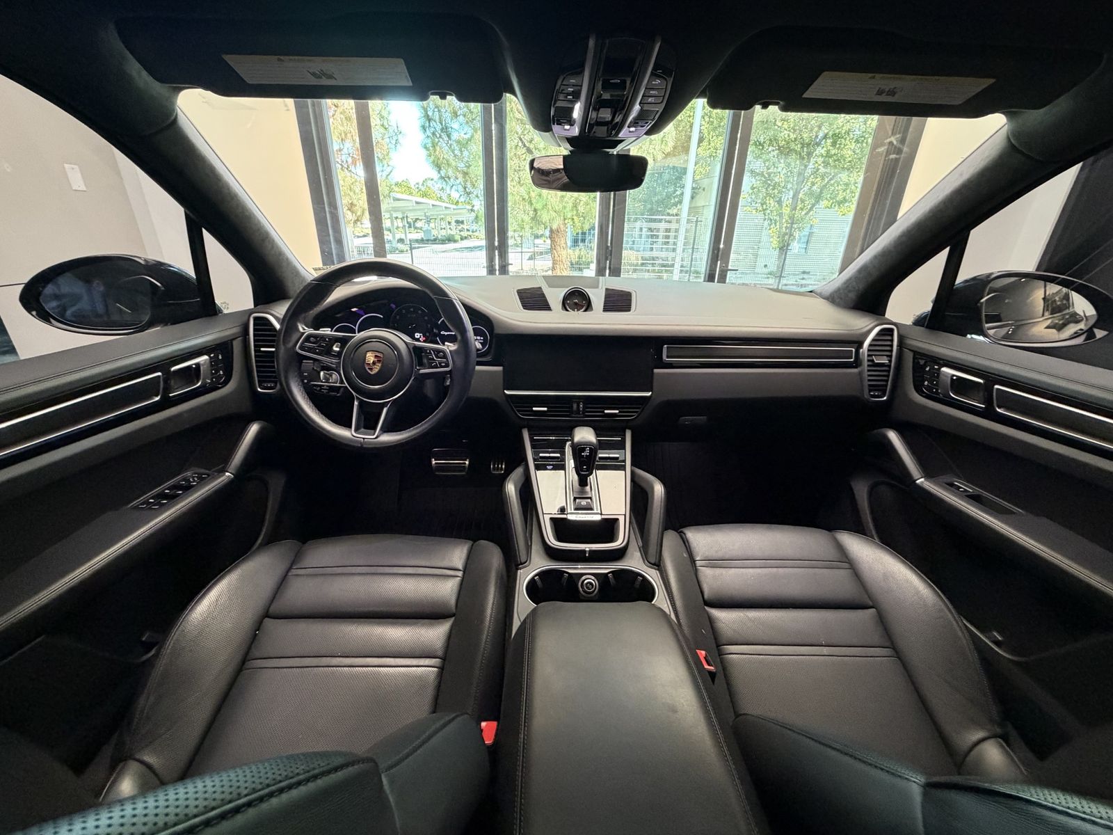 2023 Porsche Cayenne GTS — foto completa 8 de 10