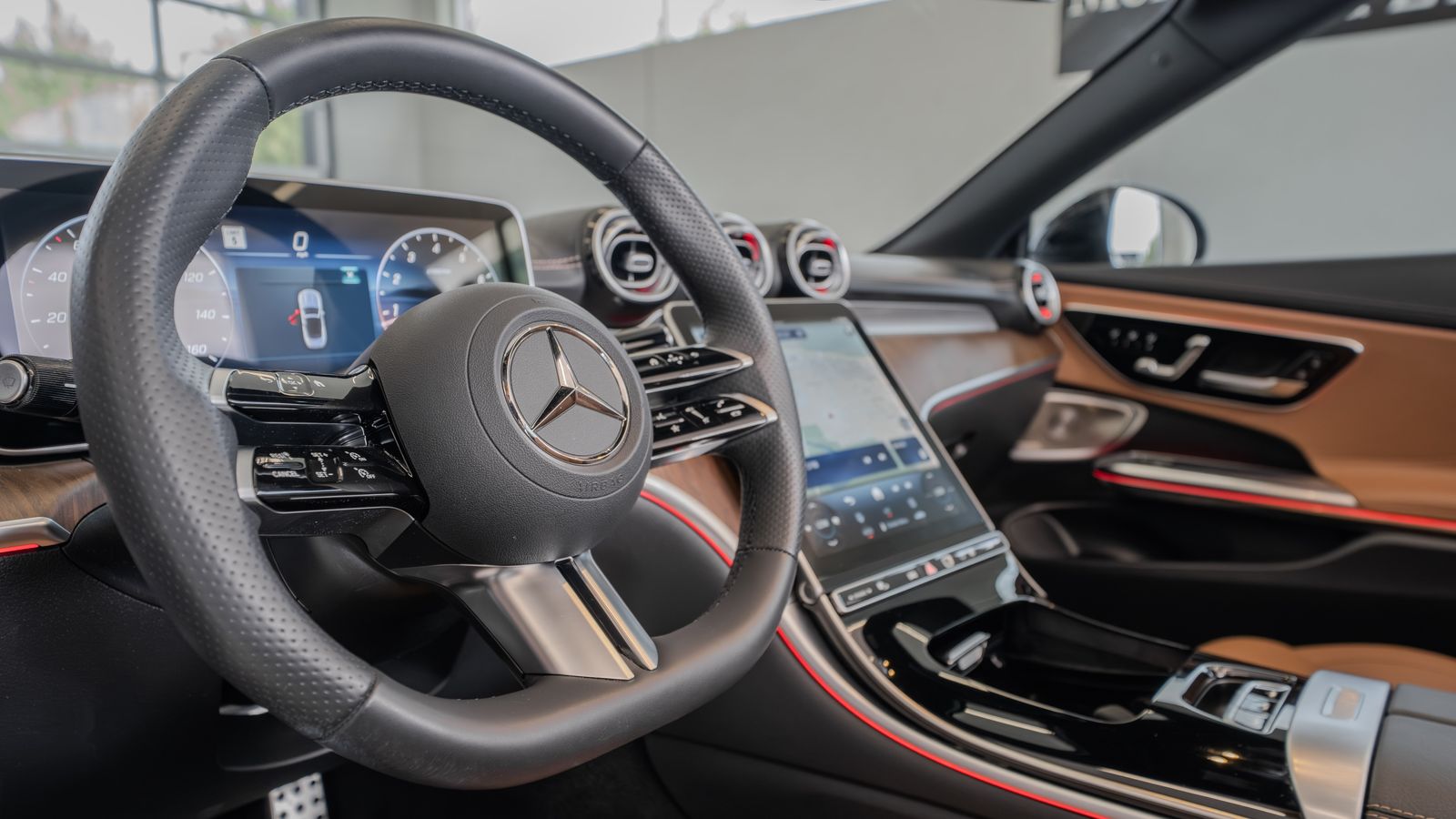 2024 Mercedes-Benz CLE CLE 300 — foto completa 8 de 39