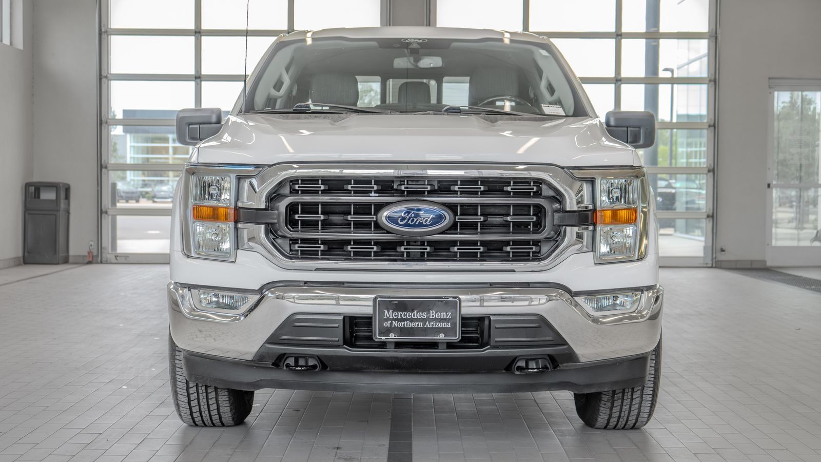 2021 Ford F-150 XLT — foto completa 11 de 35