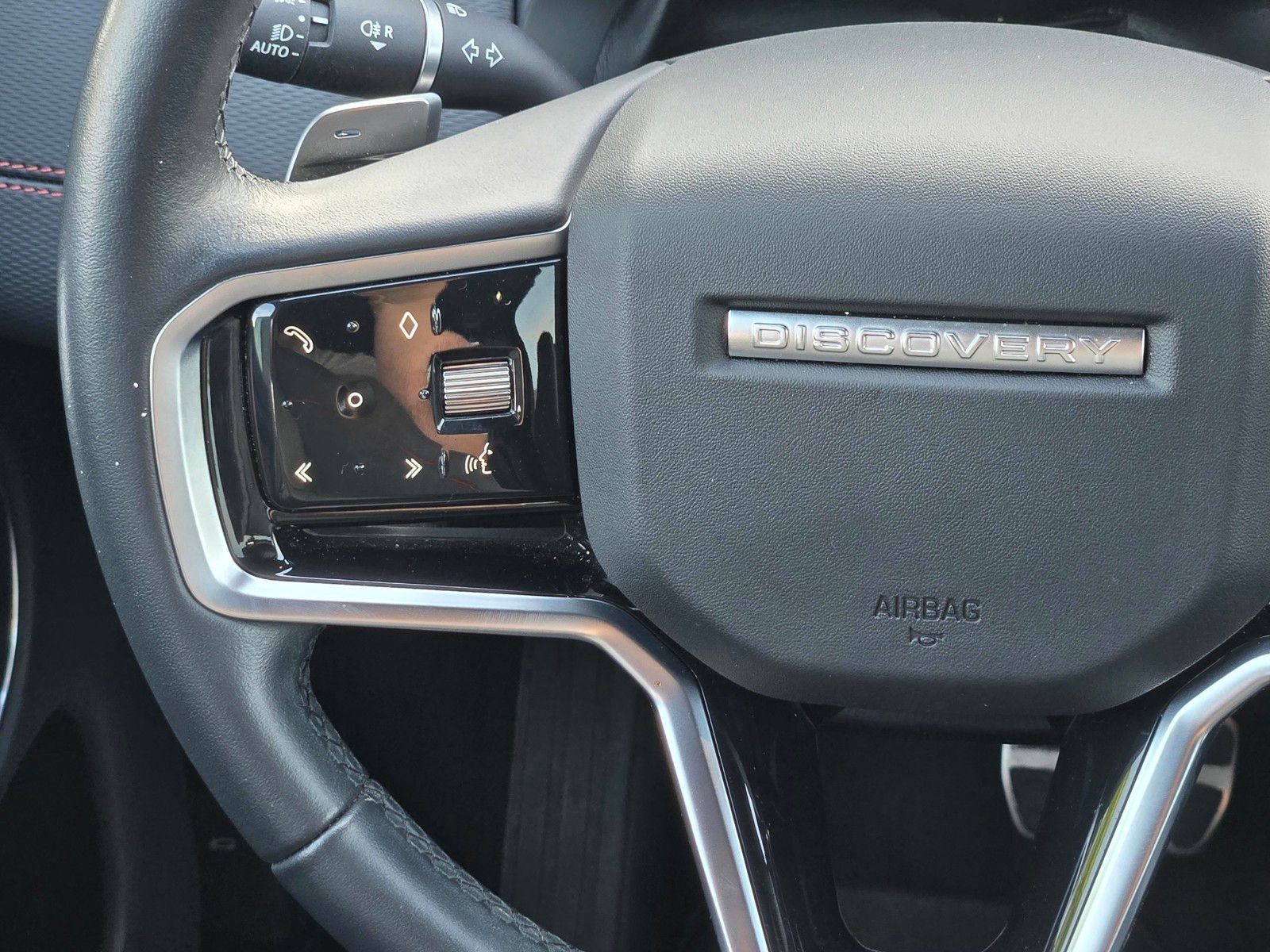 2023 Land Rover Discovery Sport SE R-Dynamic — foto completa 15 de 45