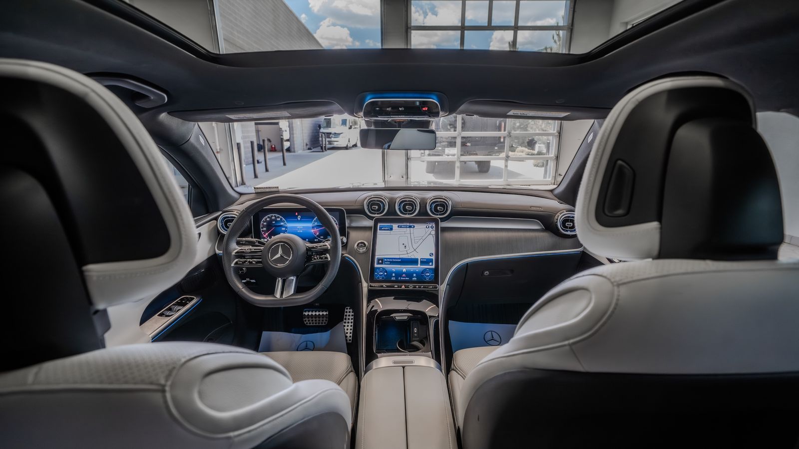 2024 Mercedes-Benz GLC GLC 300 Coupe — foto completa 27 de 35