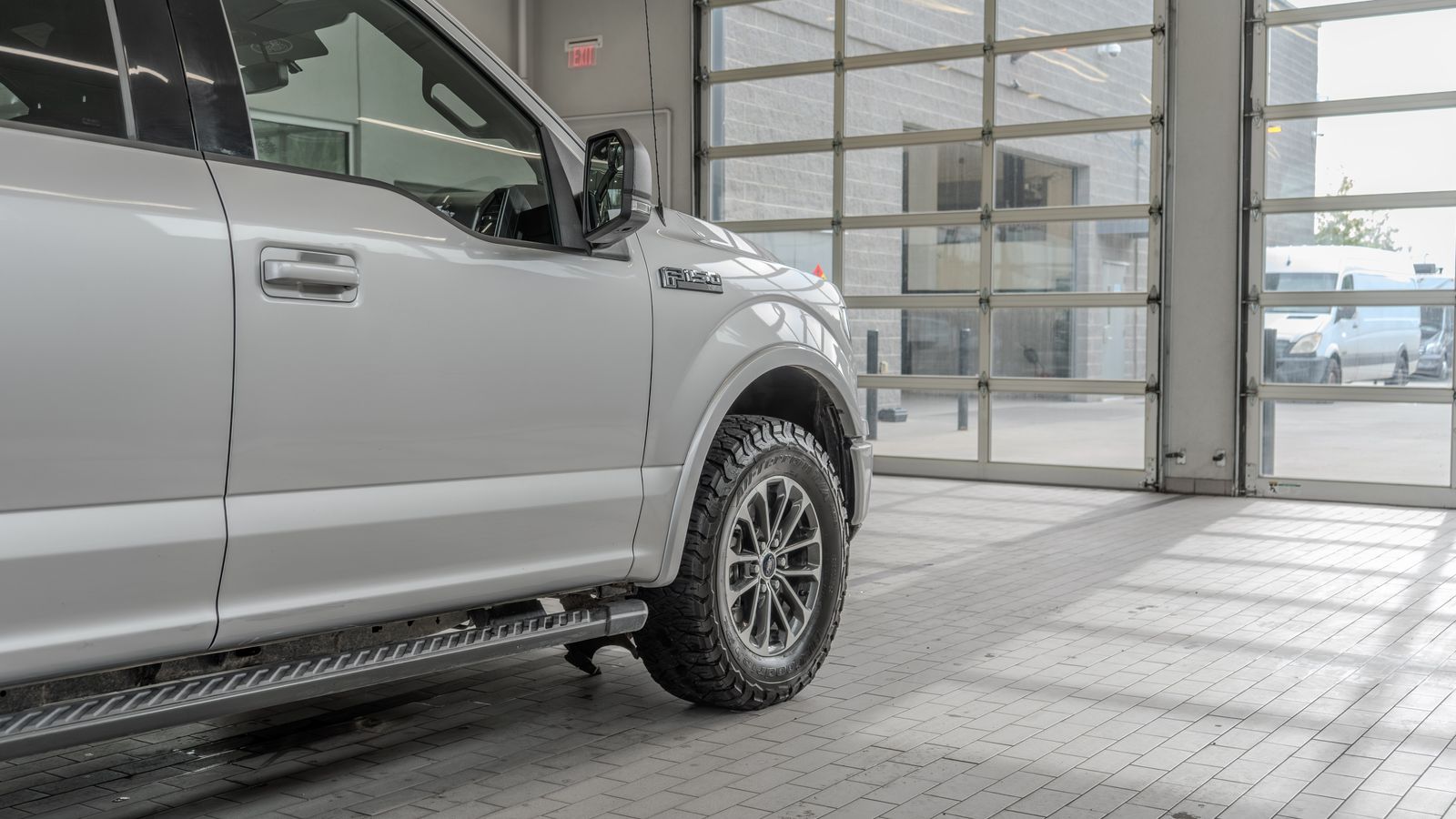 2018 Ford F-150 XLT — foto completa 29 de 33