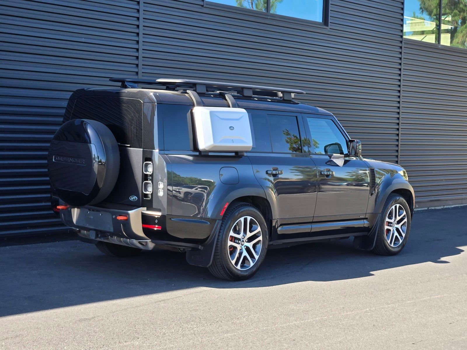 2023 Land Rover Defender 130 X — foto completa 6 de 45