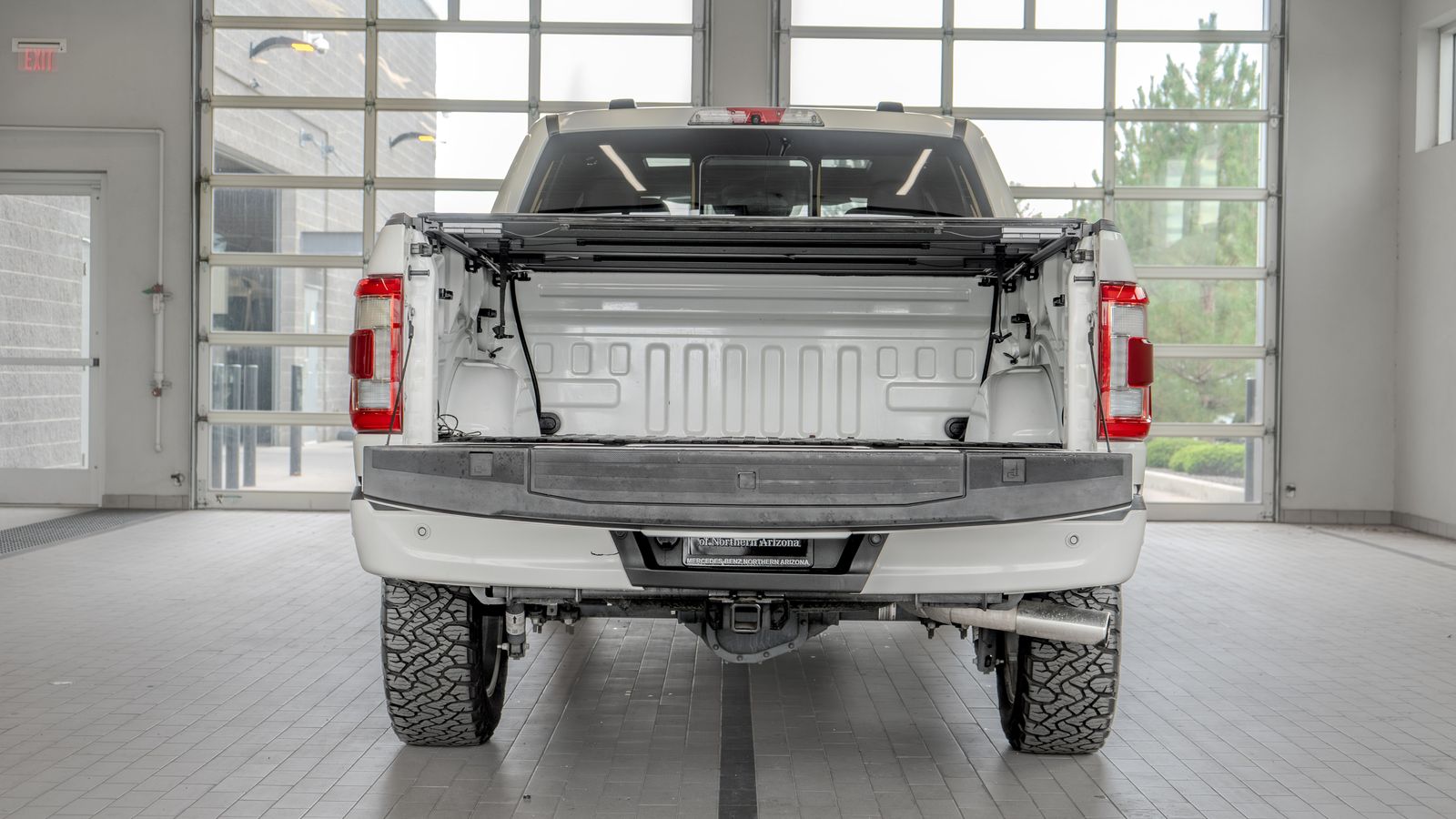 2022 Ford F-150 Platinum — full photo 16 of 33