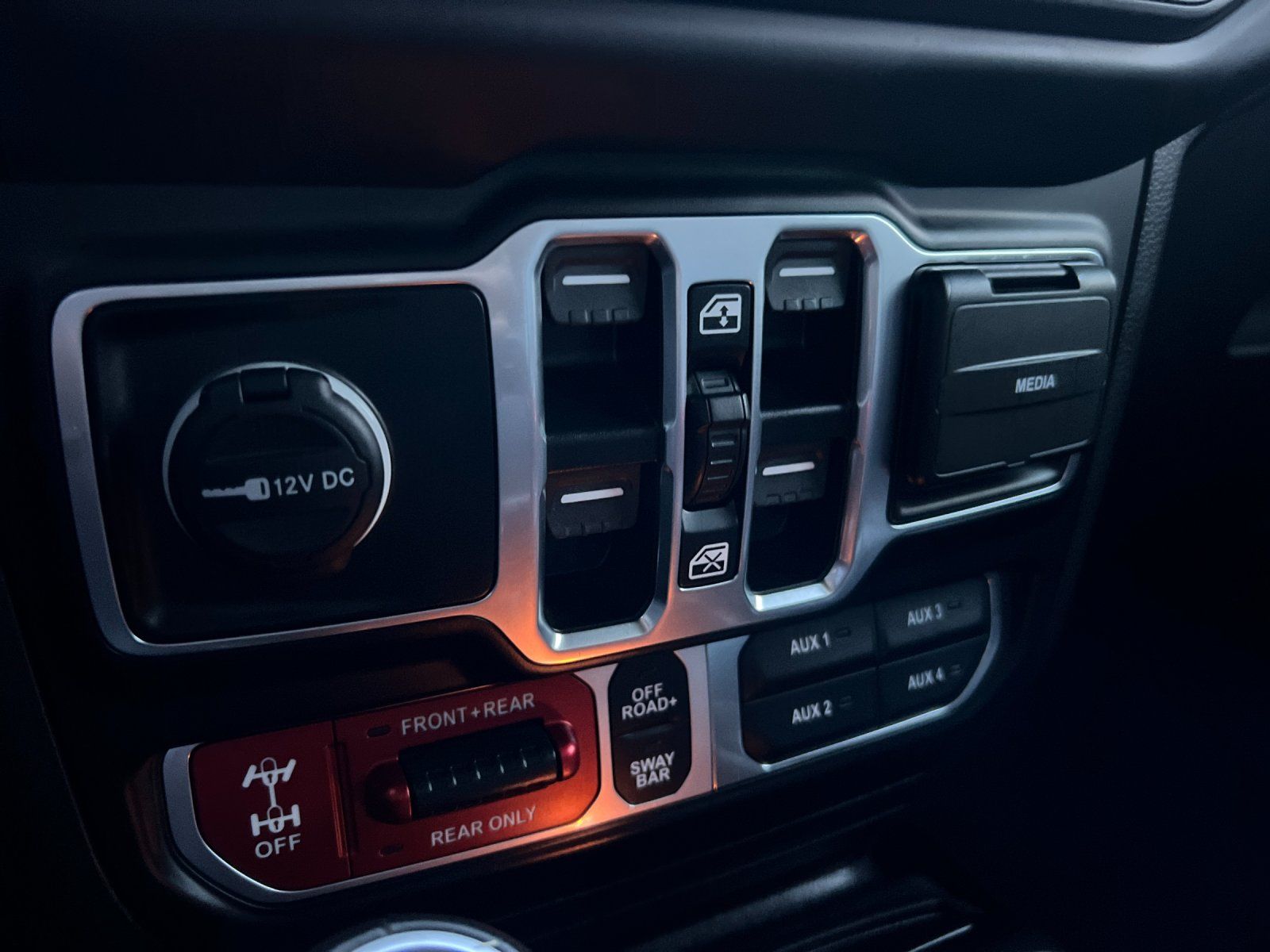 2023 Jeep Wrangler Rubicon 392 — foto completa 20 de 28