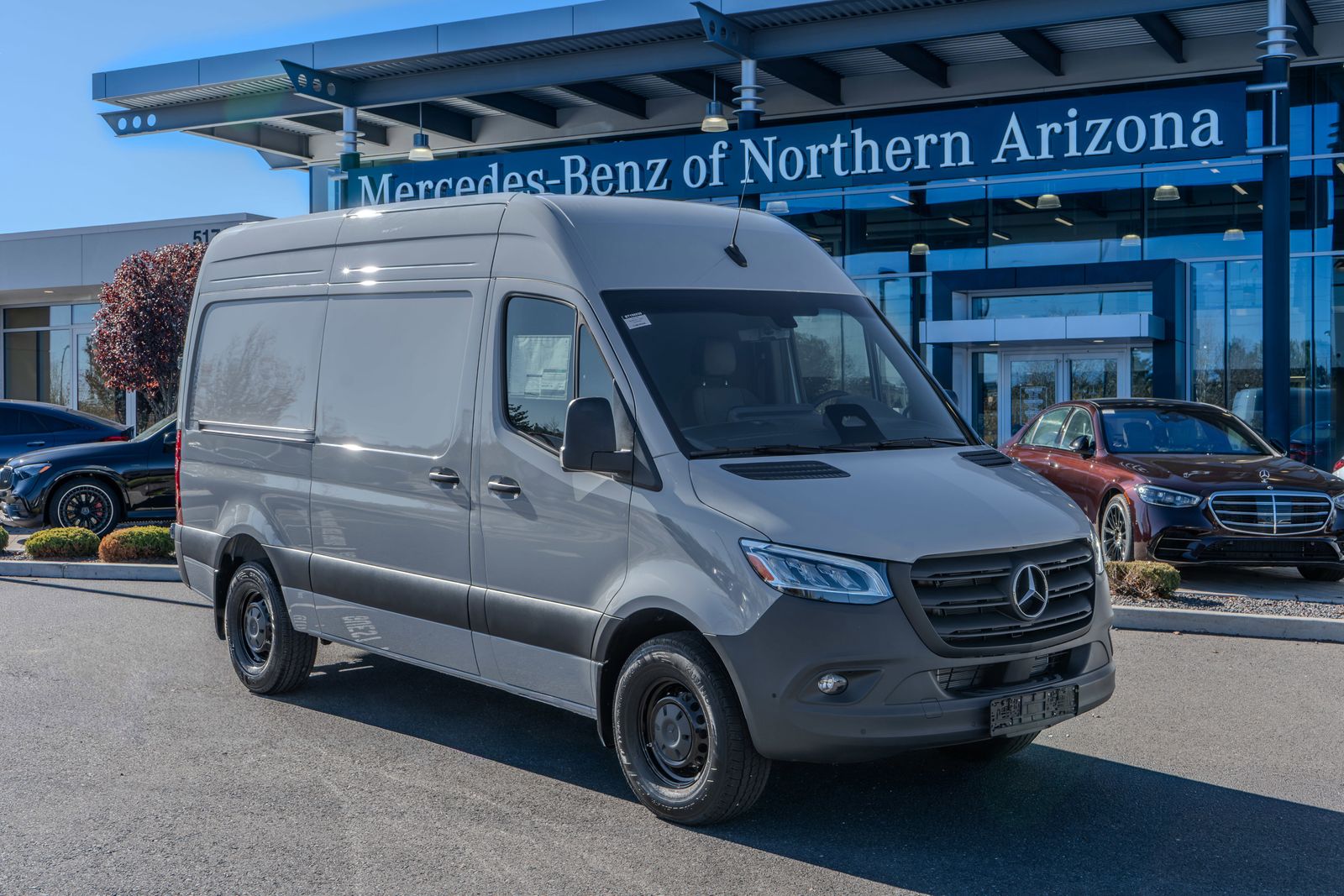 2025 Mercedes-Benz Sprinter 2500 Cargo 144 WB — full photo 1 of 34