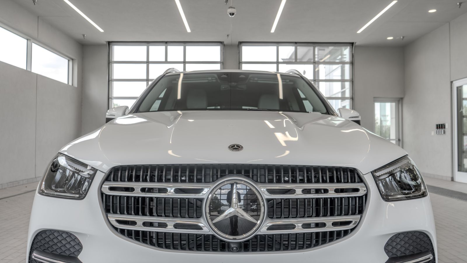 2025 Mercedes-Benz GLE GLE 450e — foto completa 22 de 34