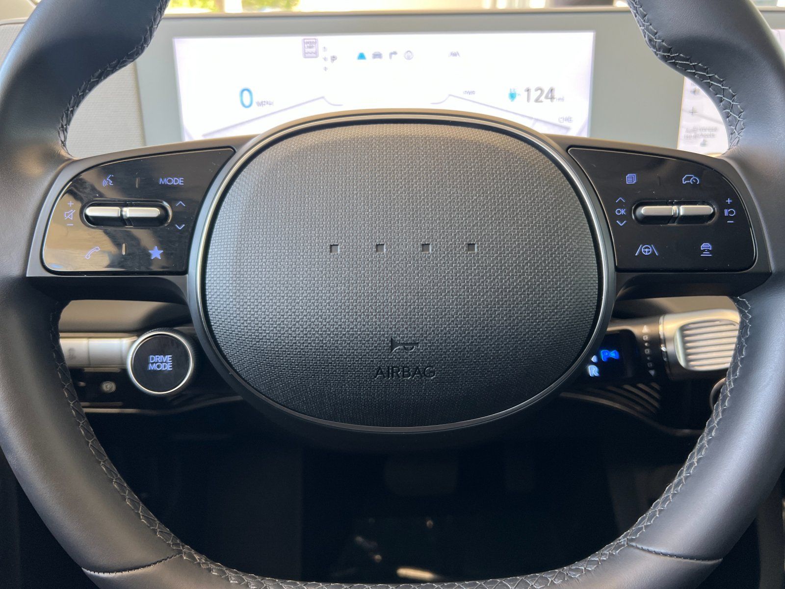 2024 Hyundai IONIQ 5 SE — full photo 24 of 29
