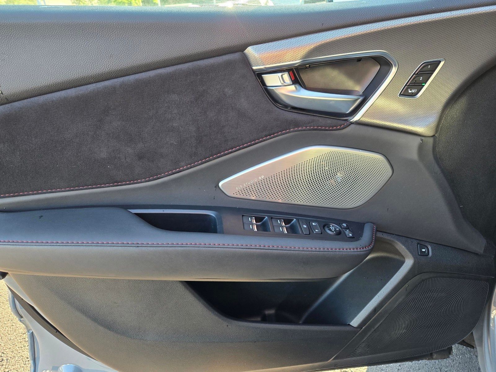 2025 Acura RDX A-Spec Advance Package — full photo 18 of 28