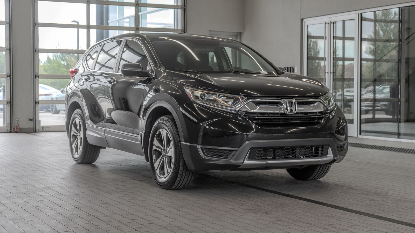 2019 Honda CR-V LX — full photo 21 of 33