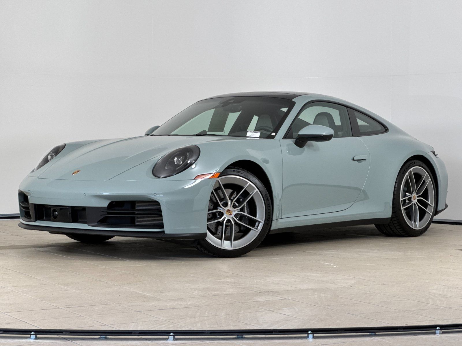 2026 Porsche 911 Carrera — full photo 1 of 29