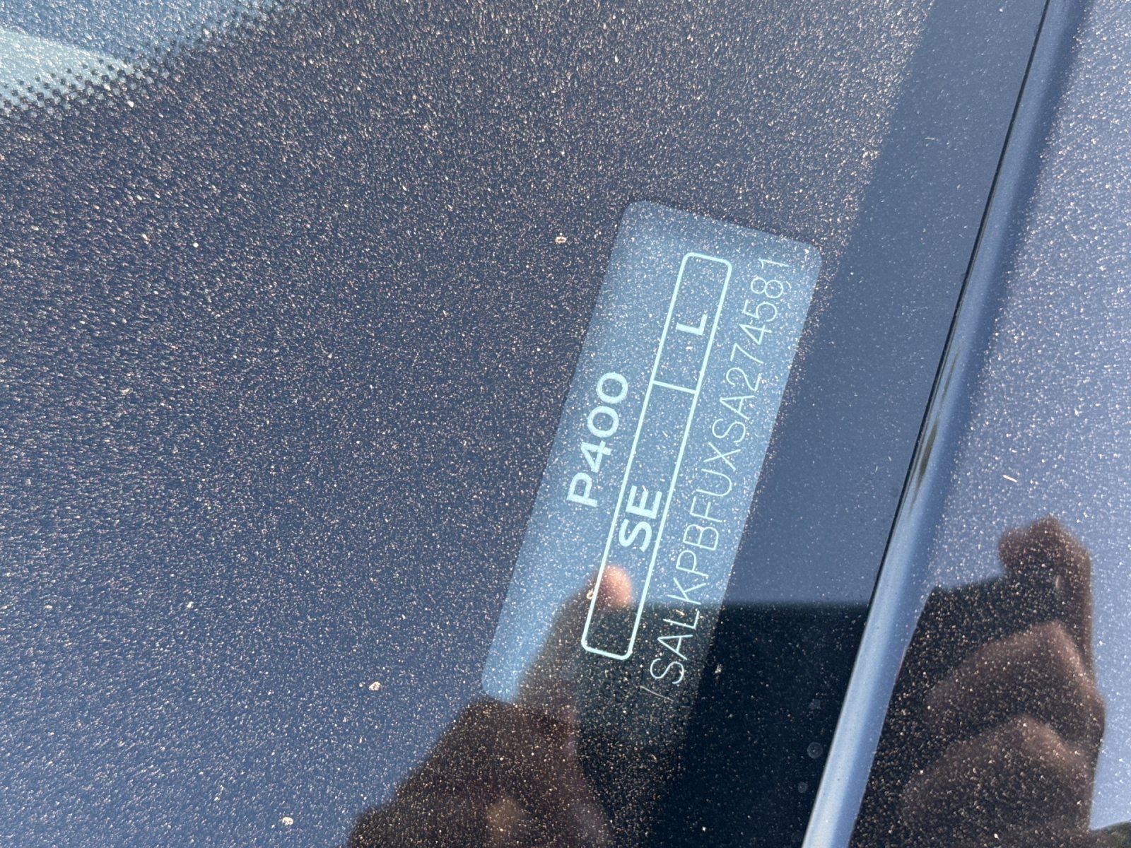 2025 Land Rover Range Rover SE — full photo 3 of 3