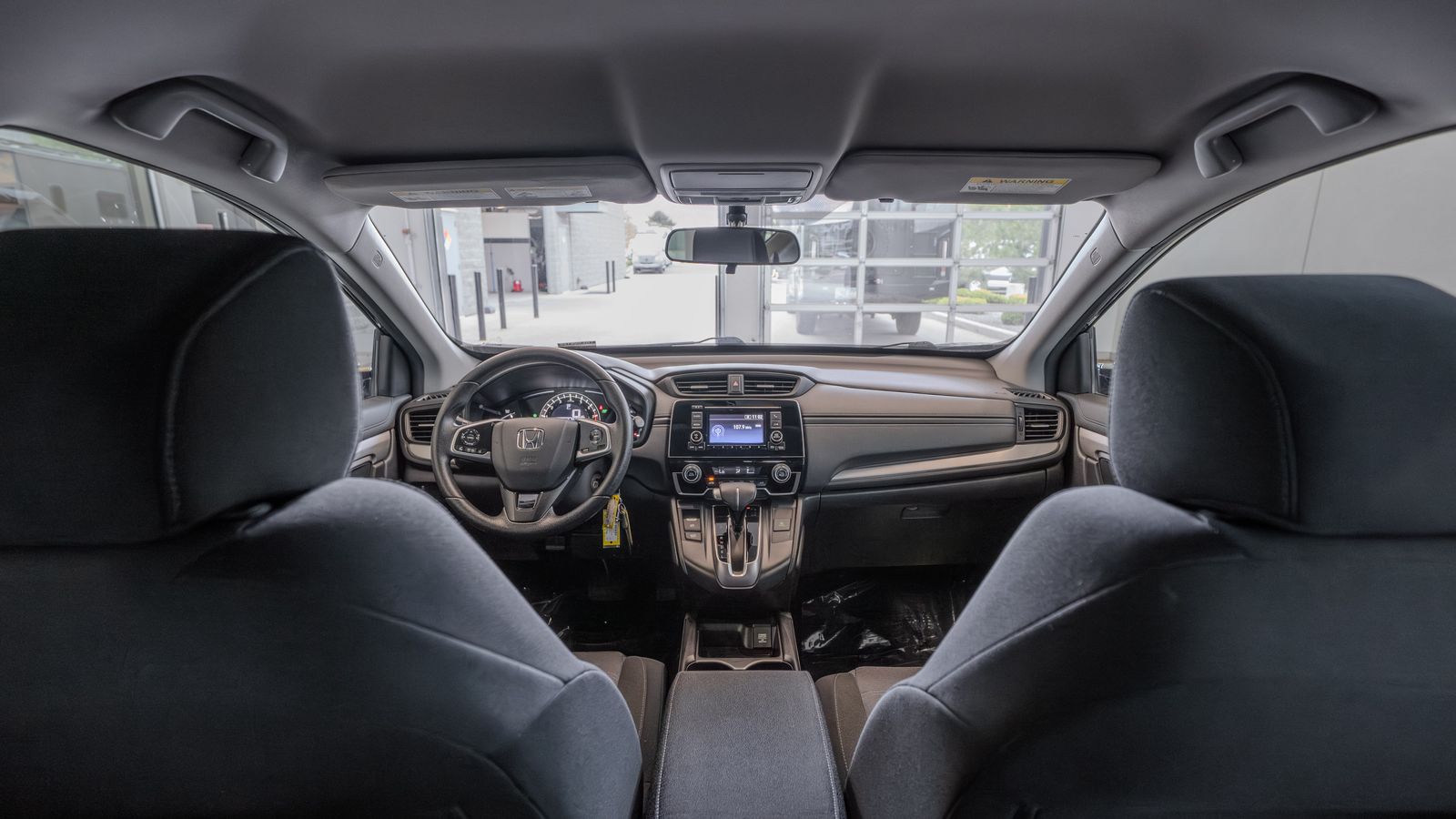 2019 Honda CR-V LX — full photo 27 of 33