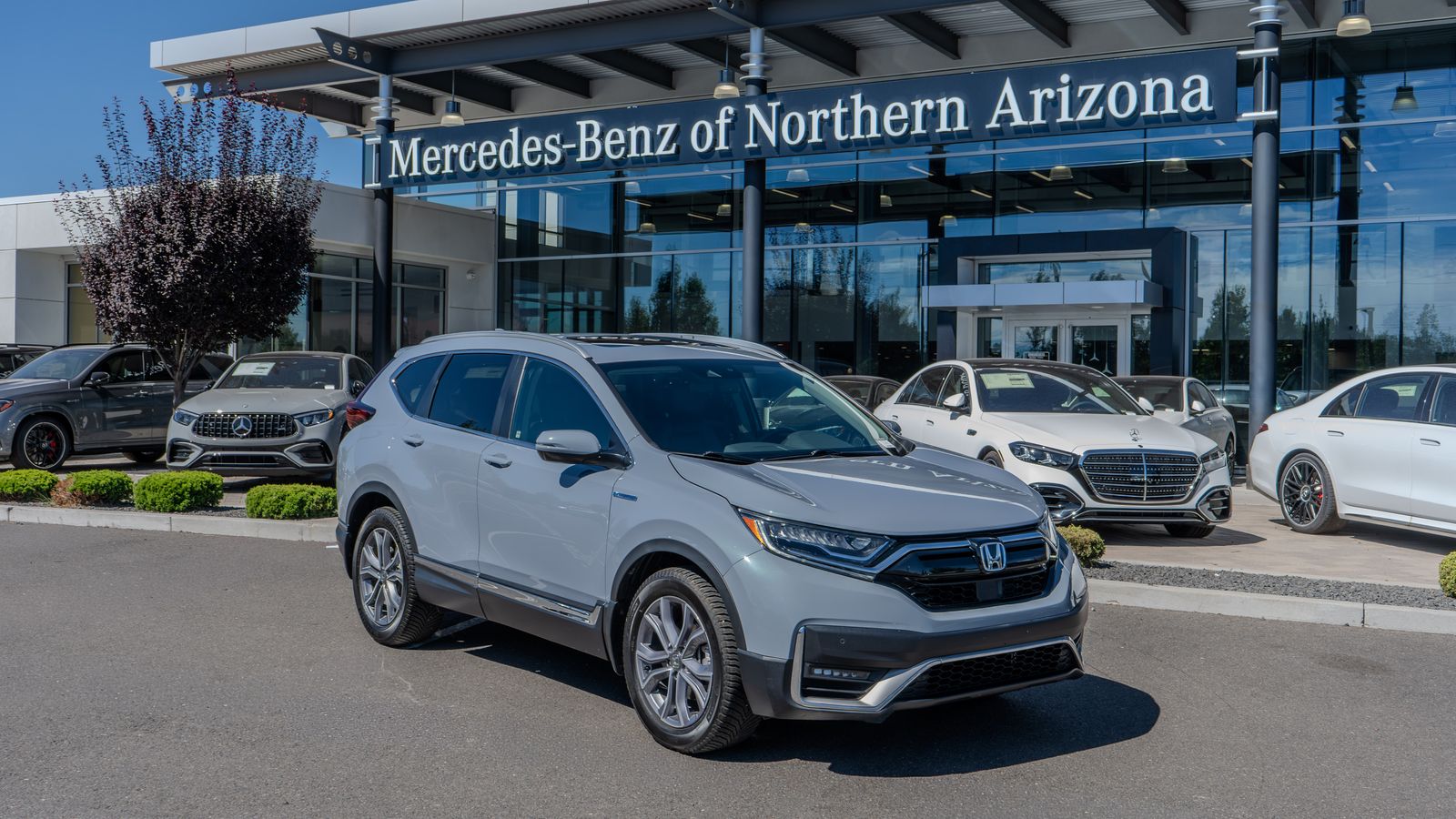 2021 Honda CR-V Hybrid Touring — full photo 1 of 35