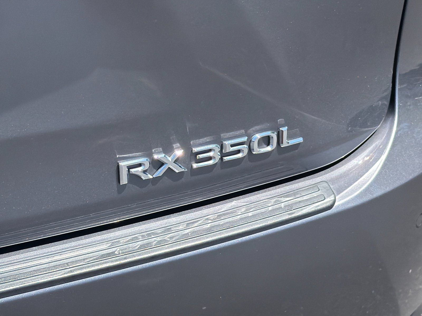 2021 Lexus RX 350L — full photo 26 of 28