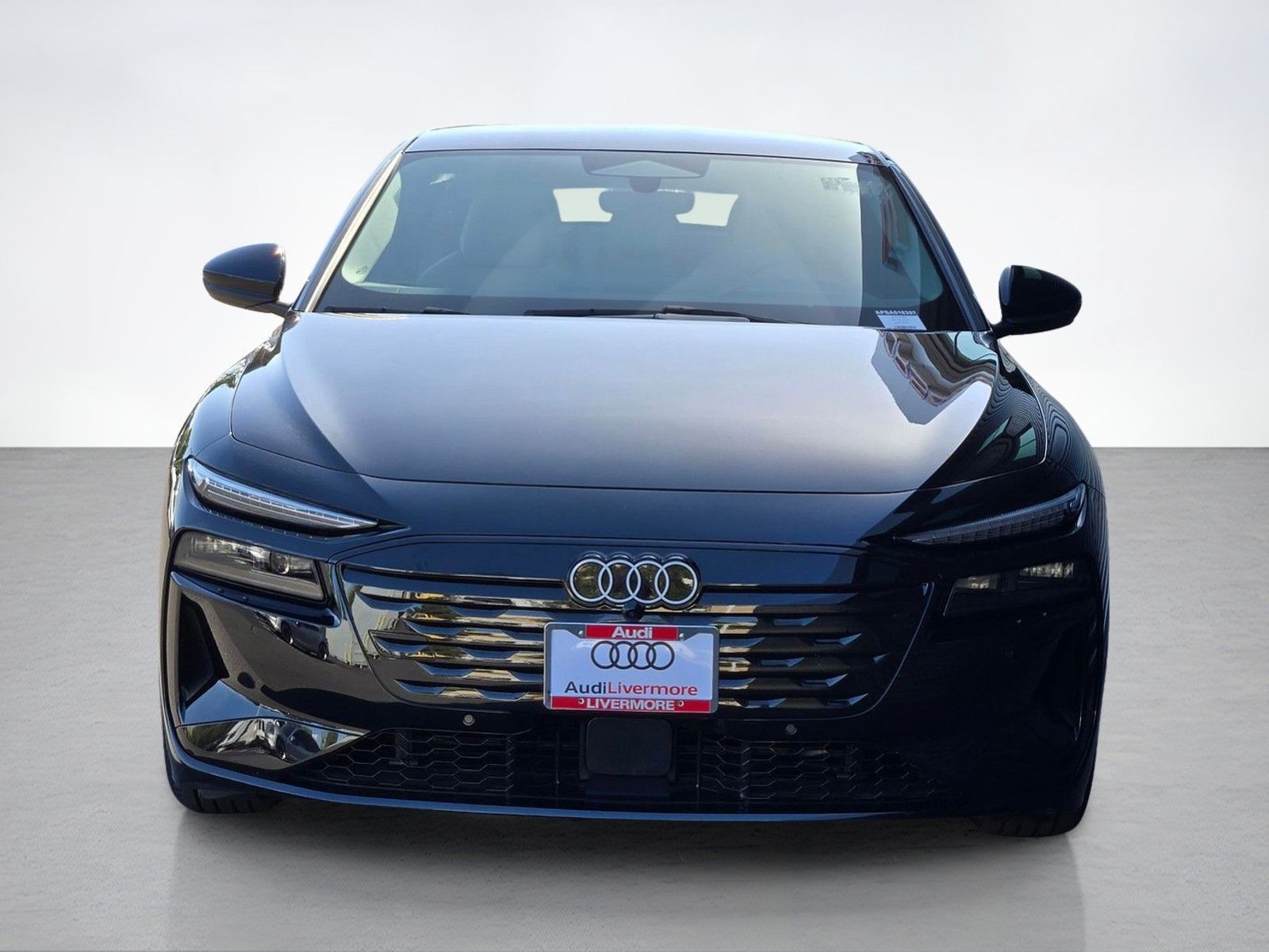 2025 Audi A6 Sportback e-tron Prestige — foto completa 2 de 45