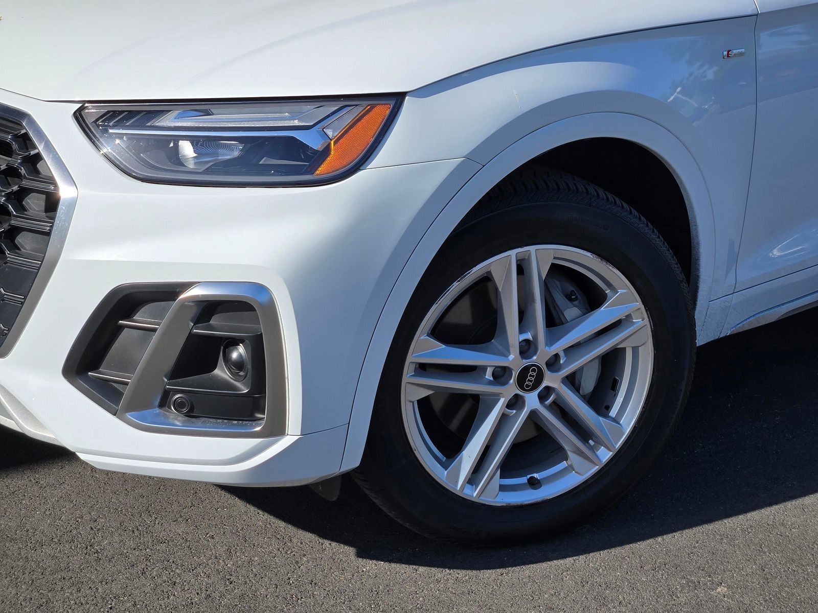 2024 Audi Q5 e 55 Premium — foto completa 9 de 45