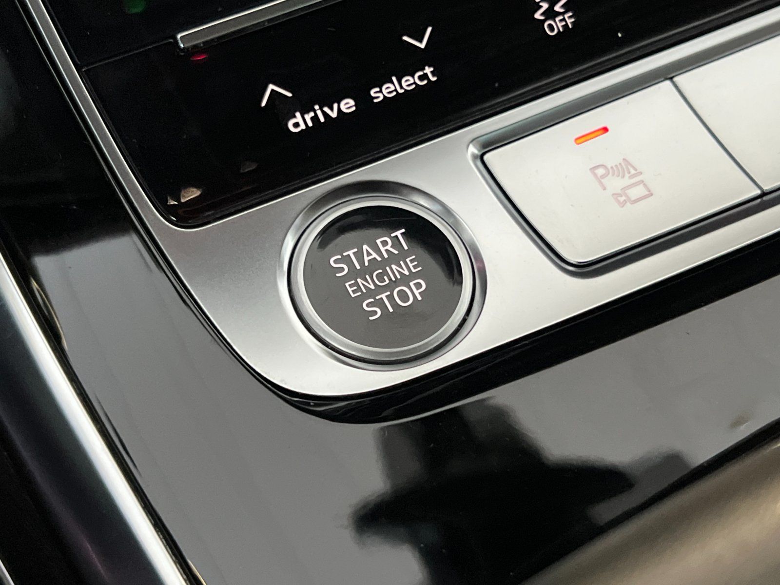 2021 Audi Q7 55 Prestige — foto completa 25 de 31