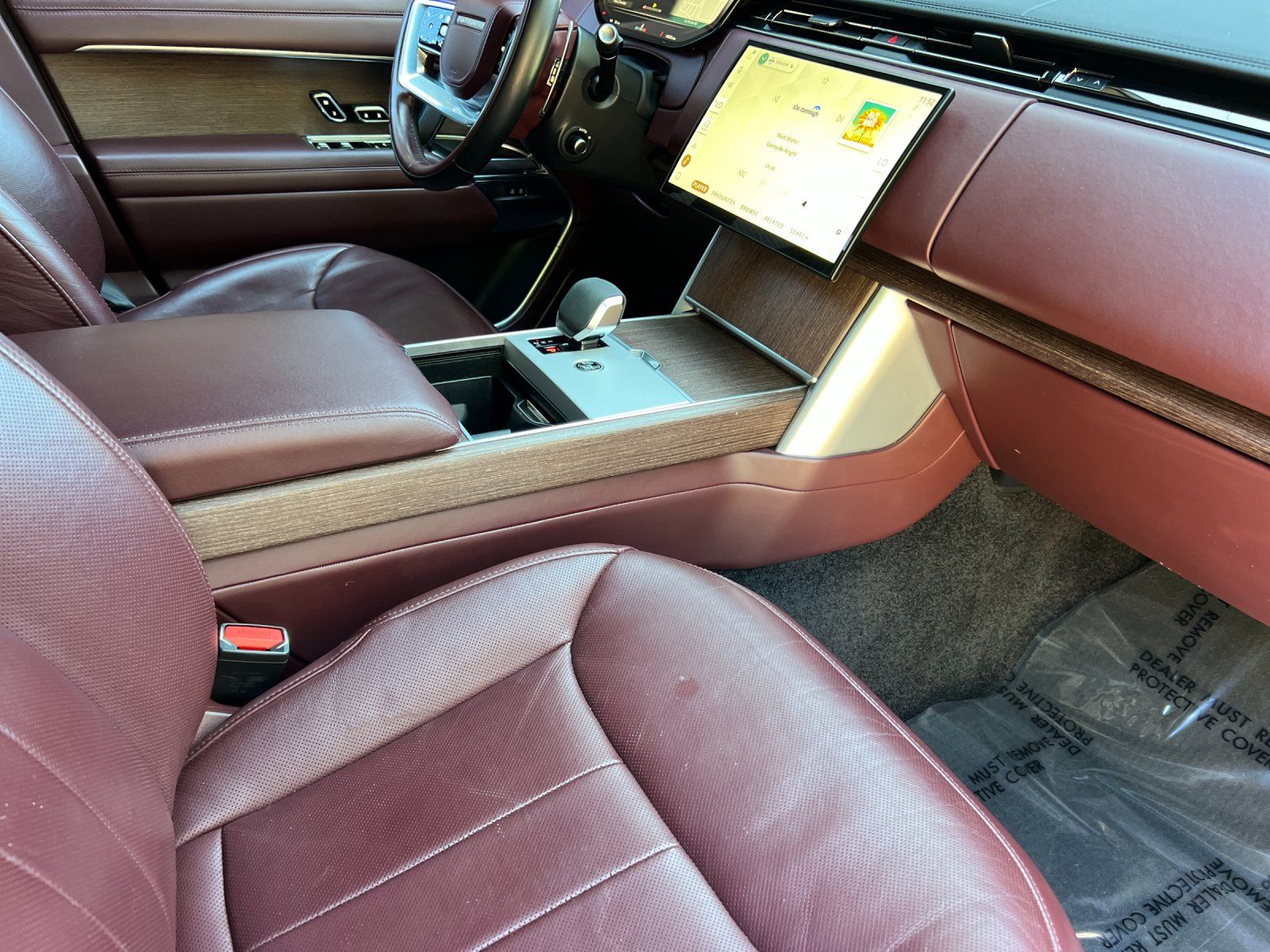 2024 Land Rover Range Rover SE — foto completa 16 de 29