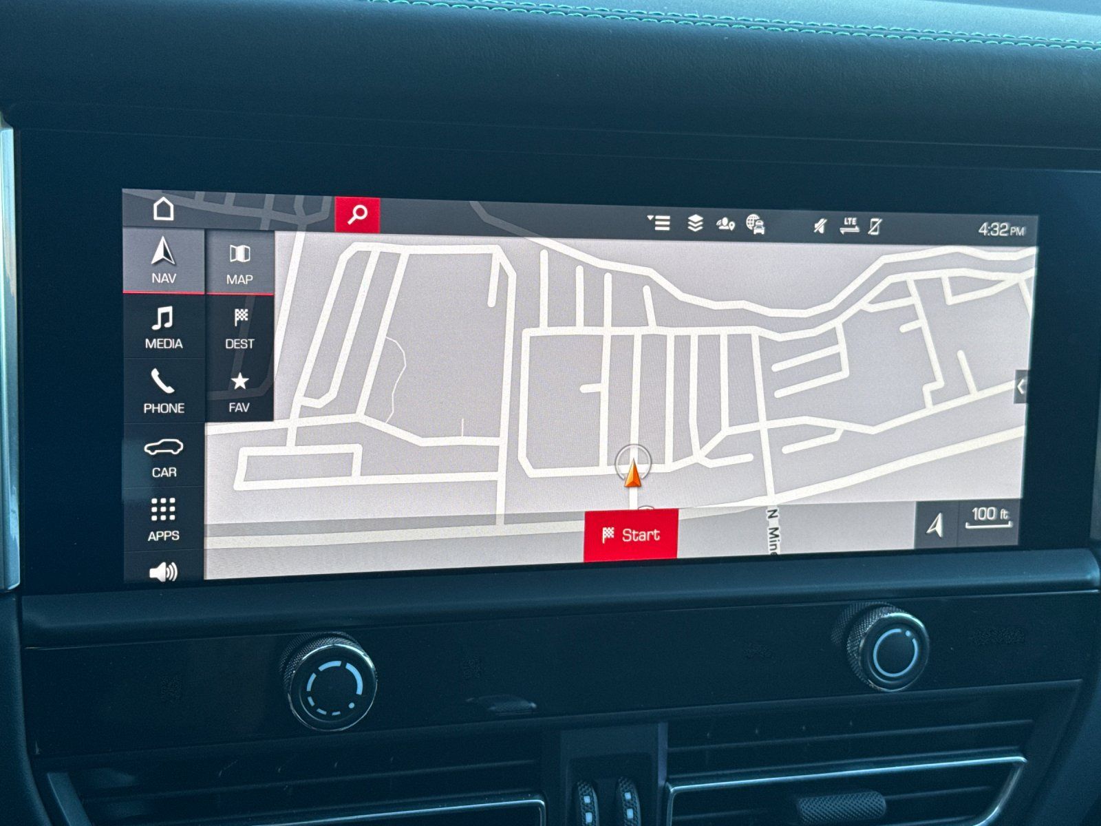 2026 Porsche Macan GTS — foto completa 19 de 29